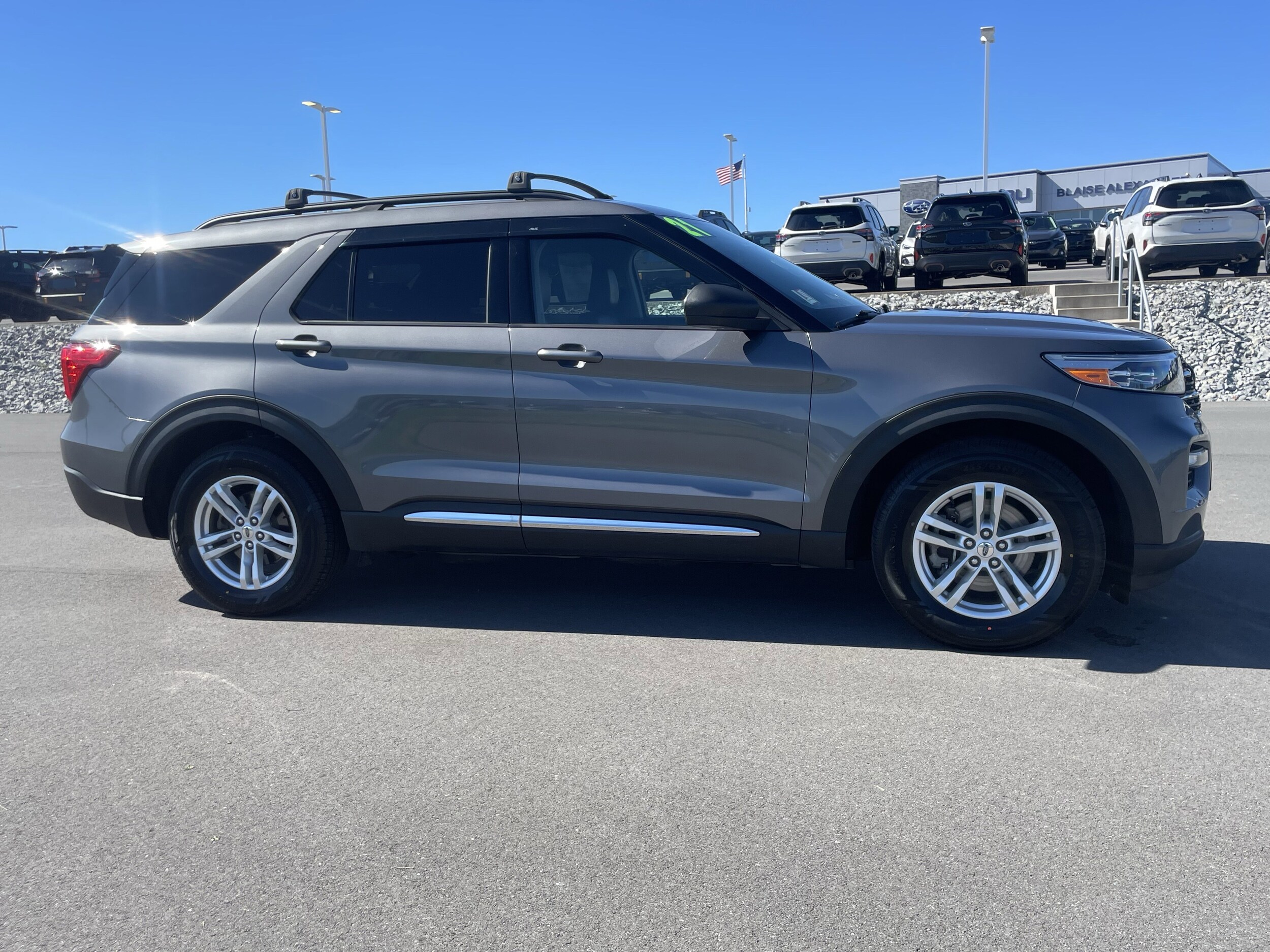 2021 Ford Explorer XLT photo 2