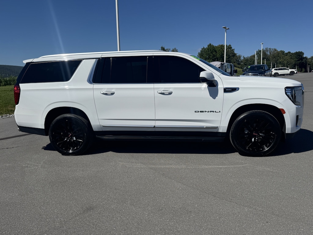 Used 2023 GMC Yukon XL Denali SUV
