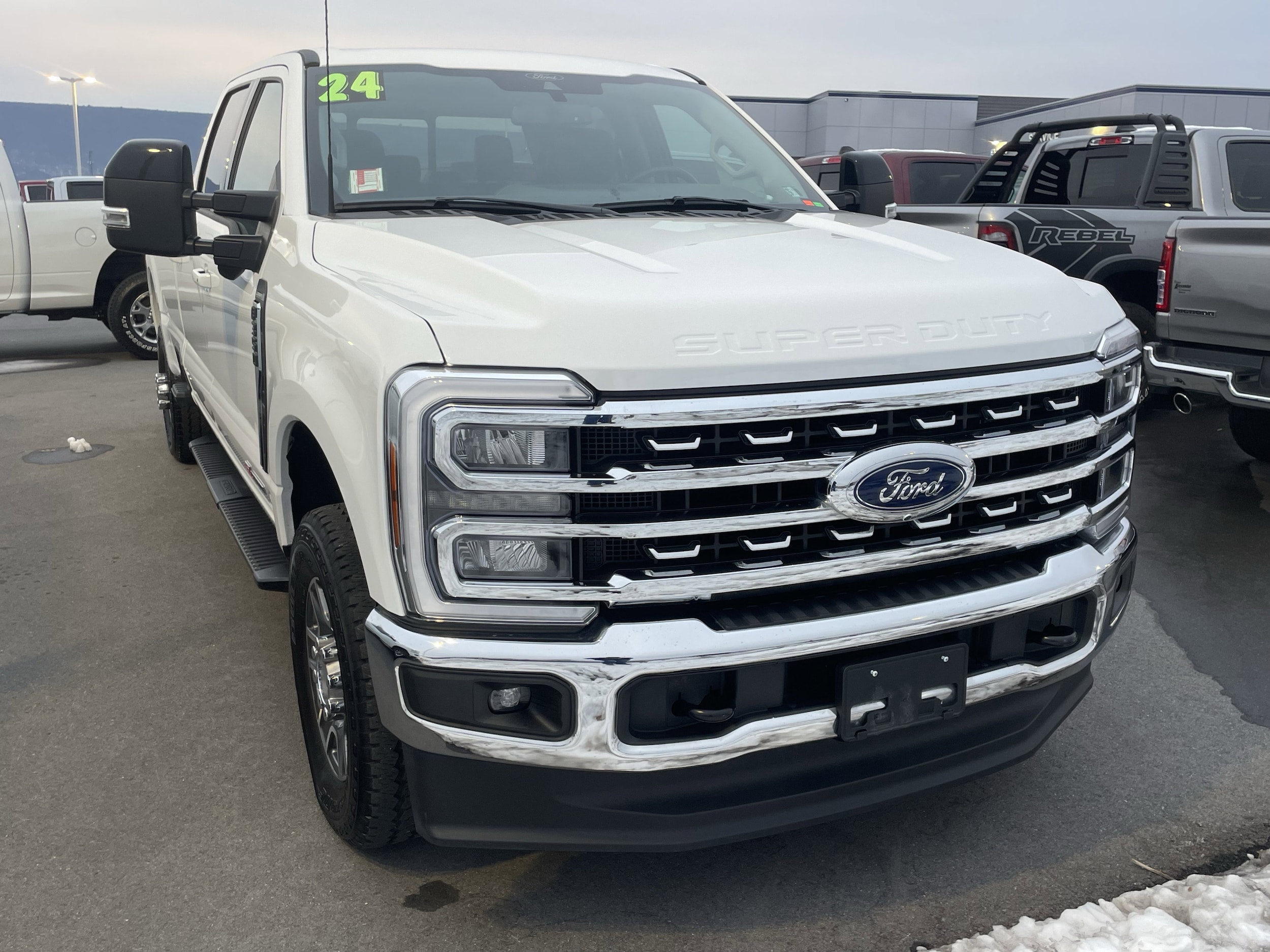 2024 Ford F-350 Super Duty Lariat's photo
