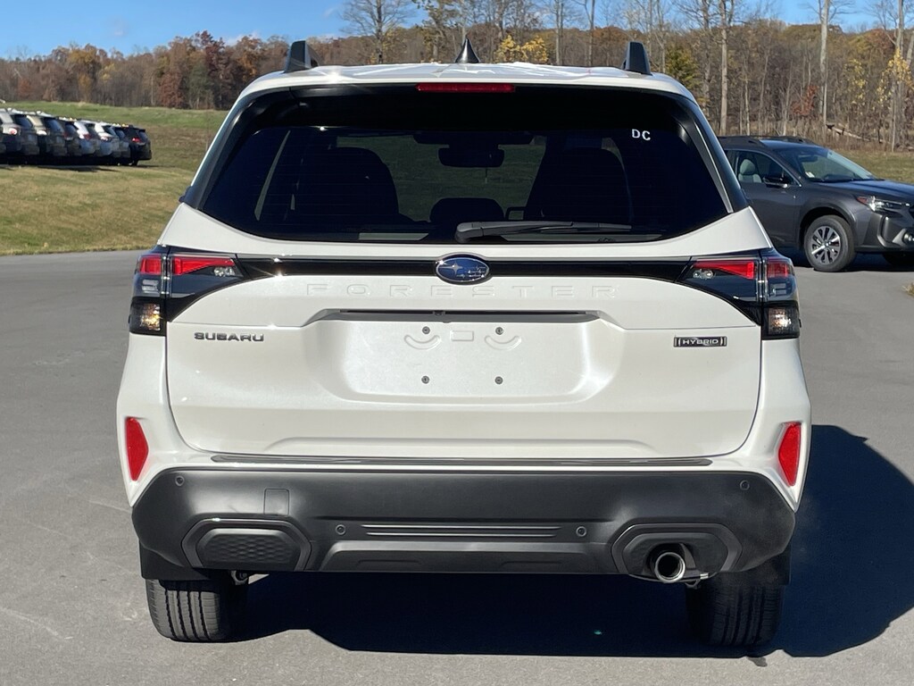 New 2025 Subaru Forester Hybrid Limited SUV