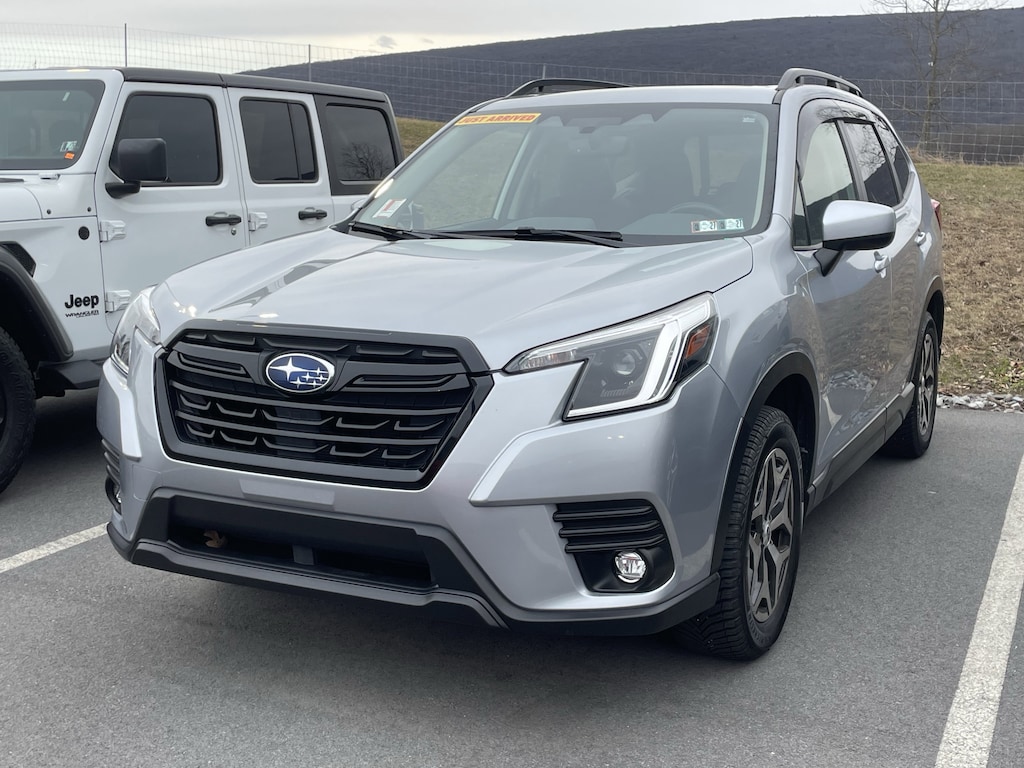 Used 2024 Subaru Forester Premium SUV