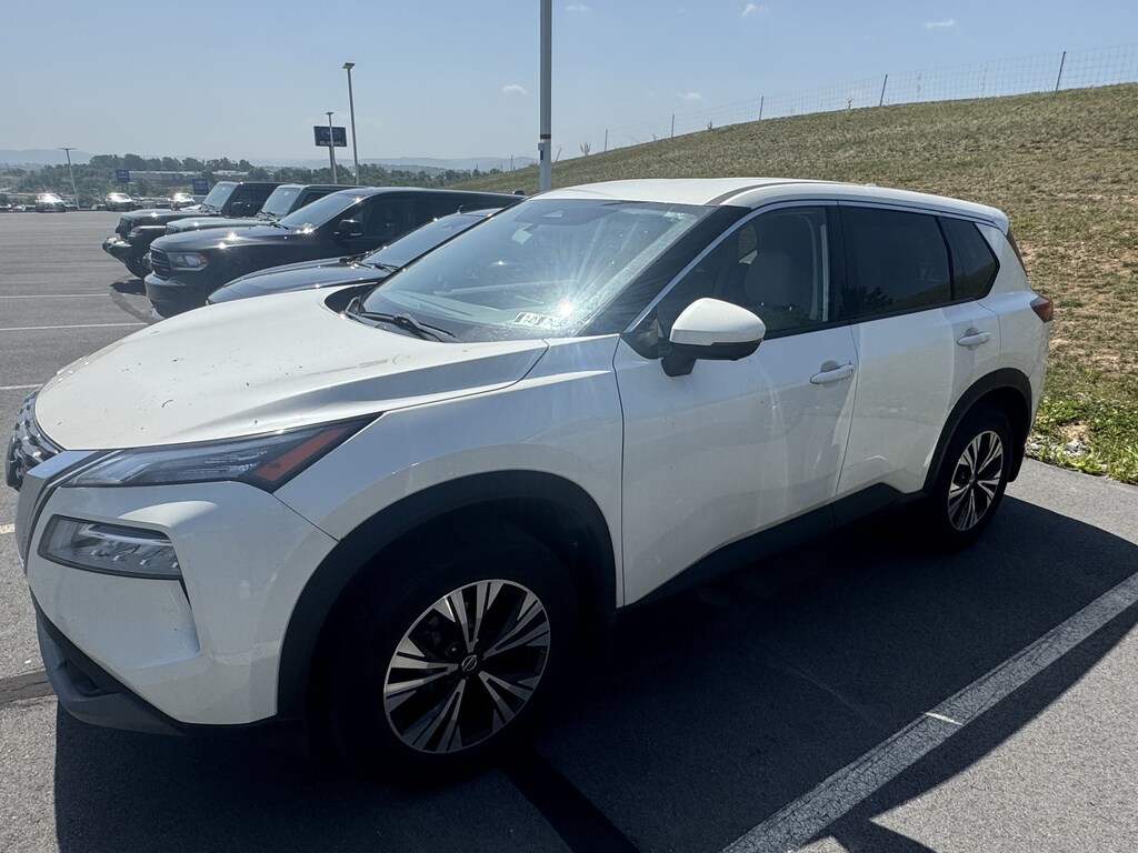 Used 2021 Nissan Rogue SV SUV