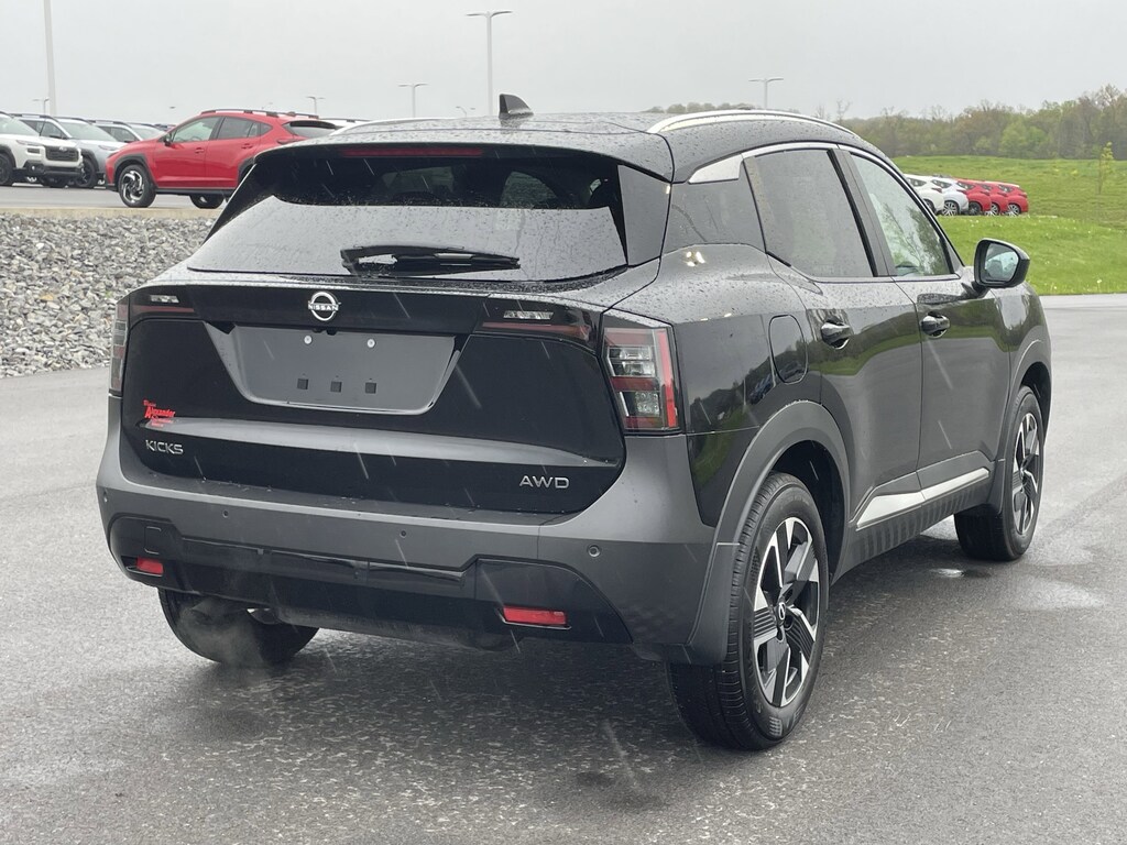Used 2025 Nissan Kicks SV SUV