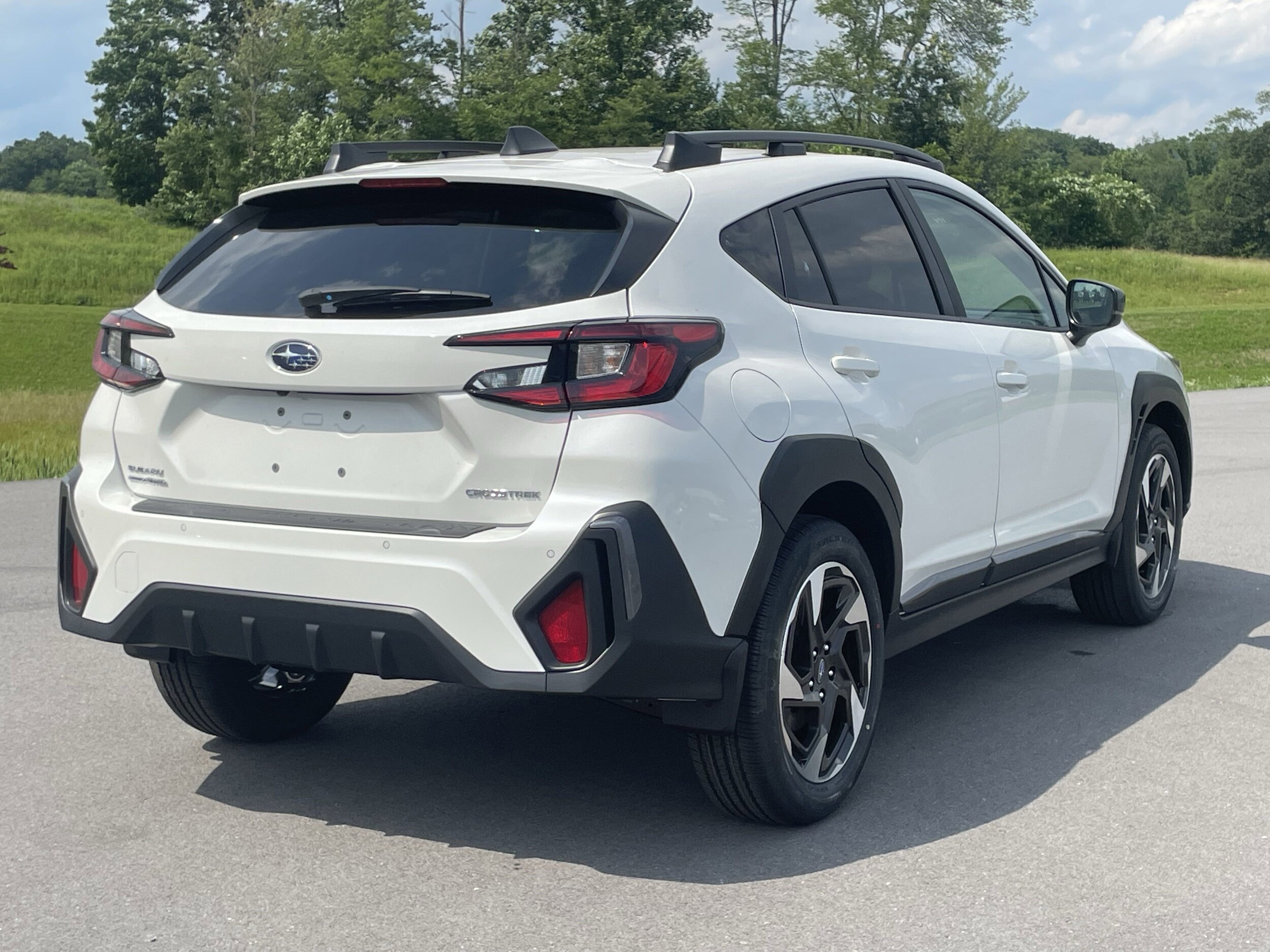2025 Subaru Crosstrek Limited photo 3