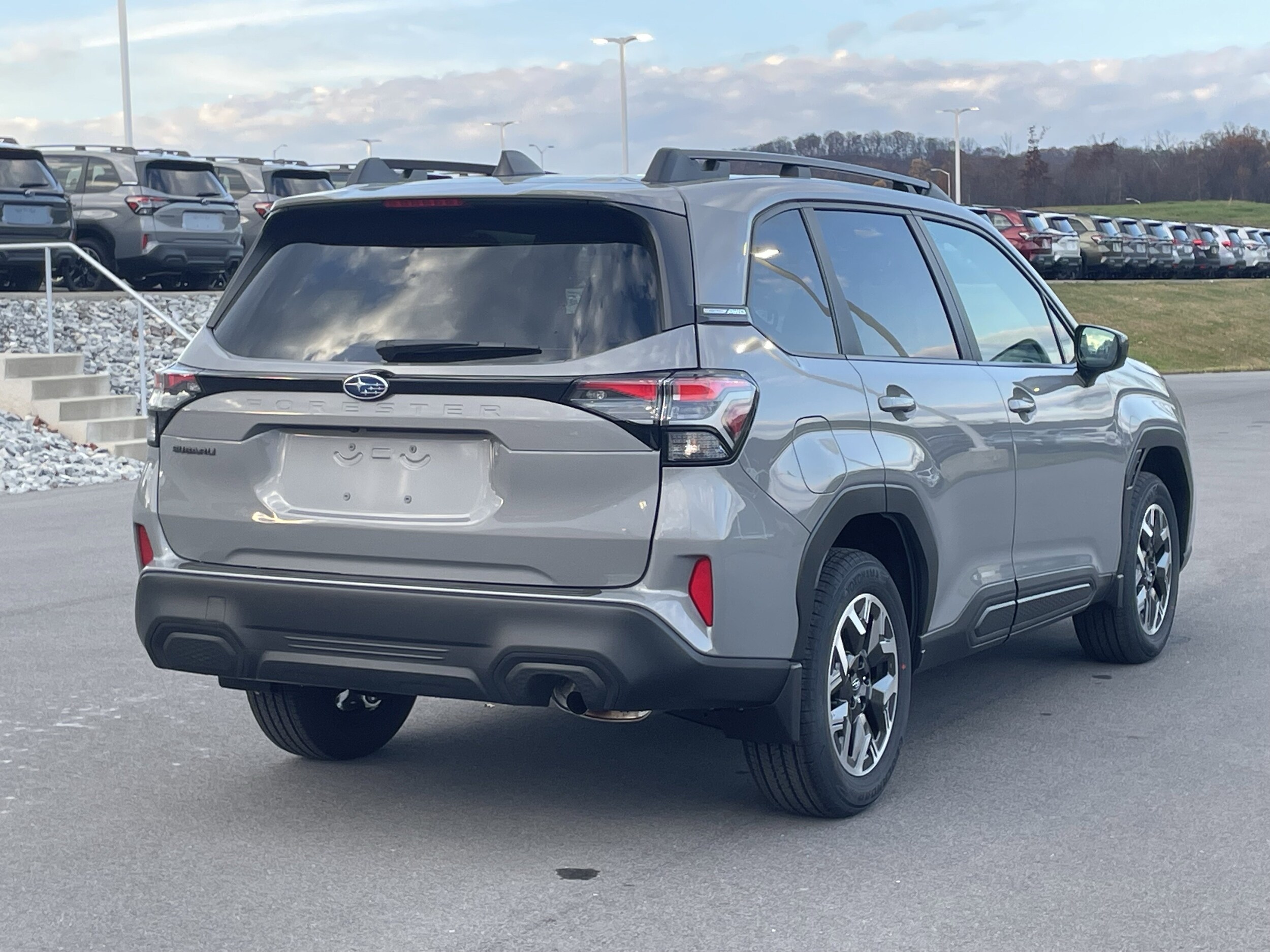 2026 Subaru Forester Premium photo 3