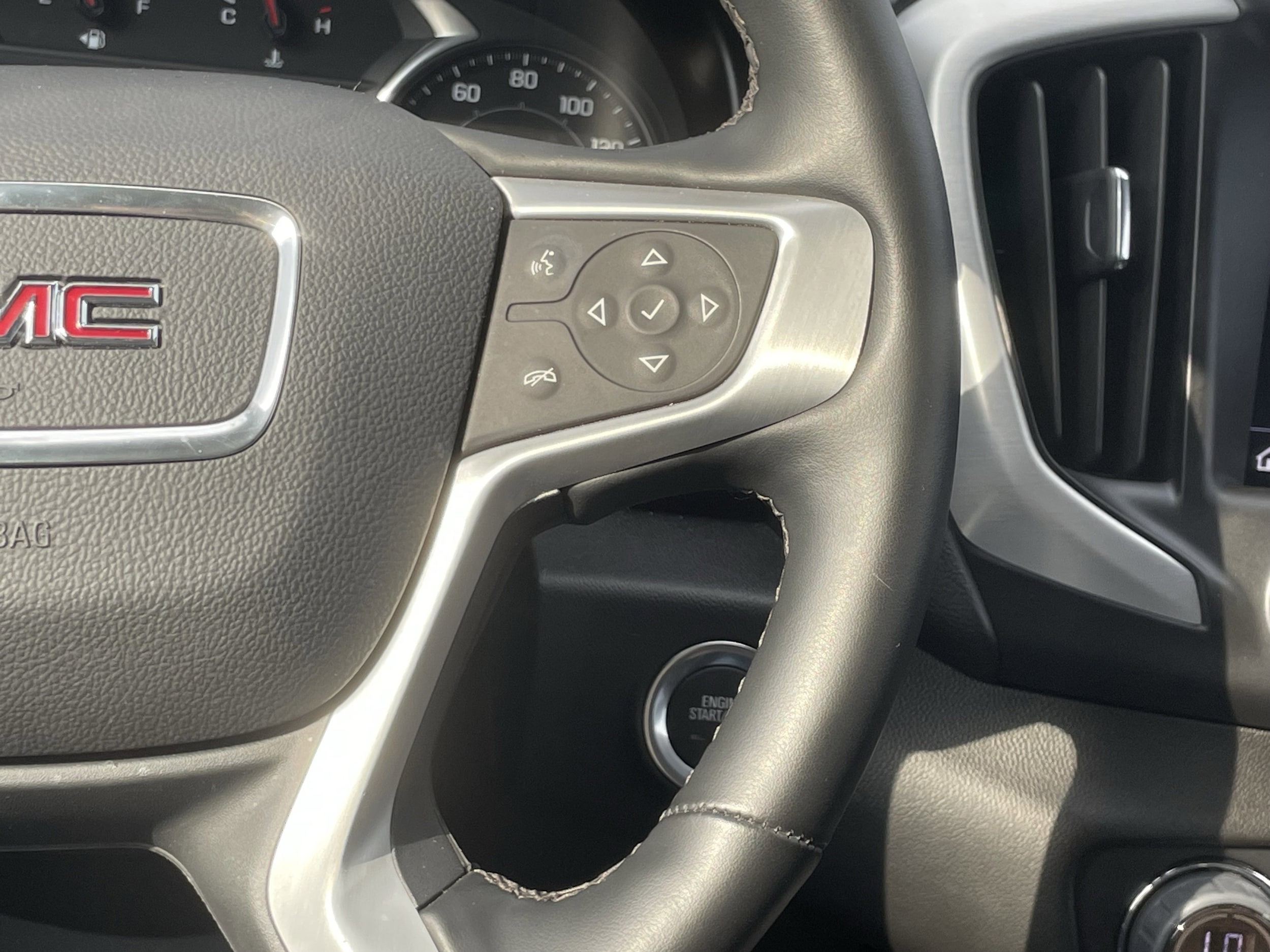 2024 GMC Terrain SLT - Photo 19