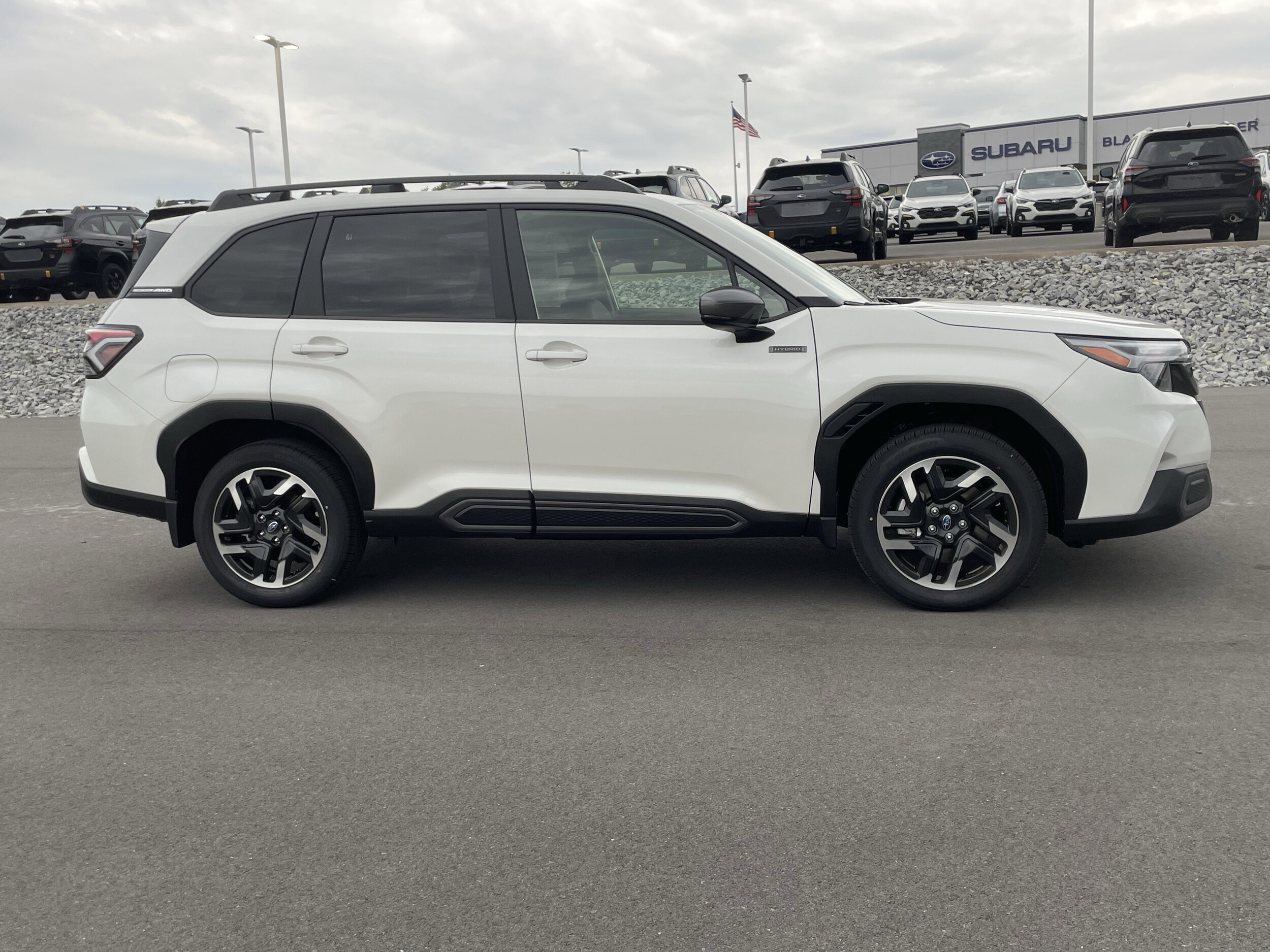 2025 Subaru Forester Limited photo 2