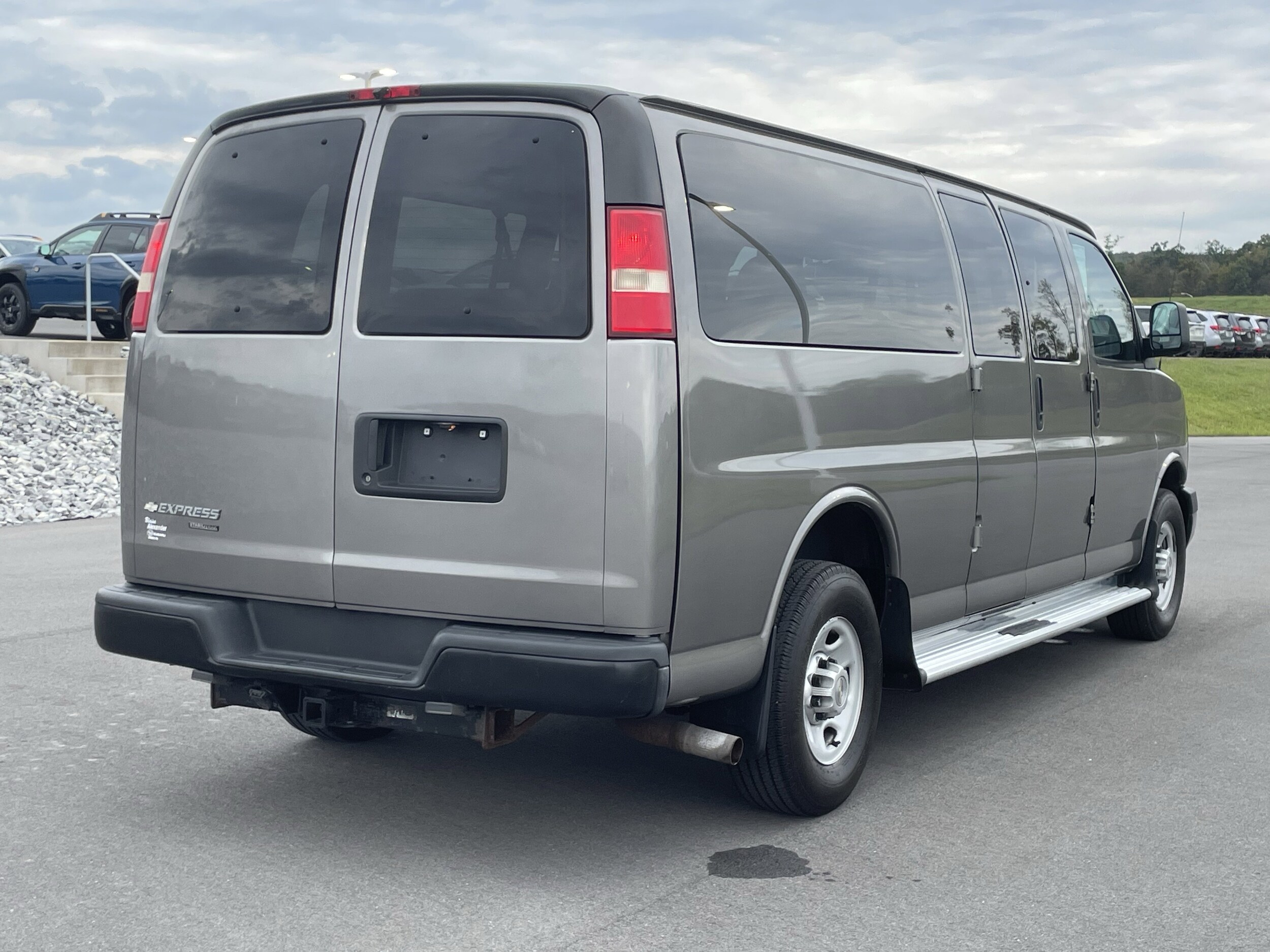 2013 Chevrolet Express 3500 LS Passenger Van photo 2