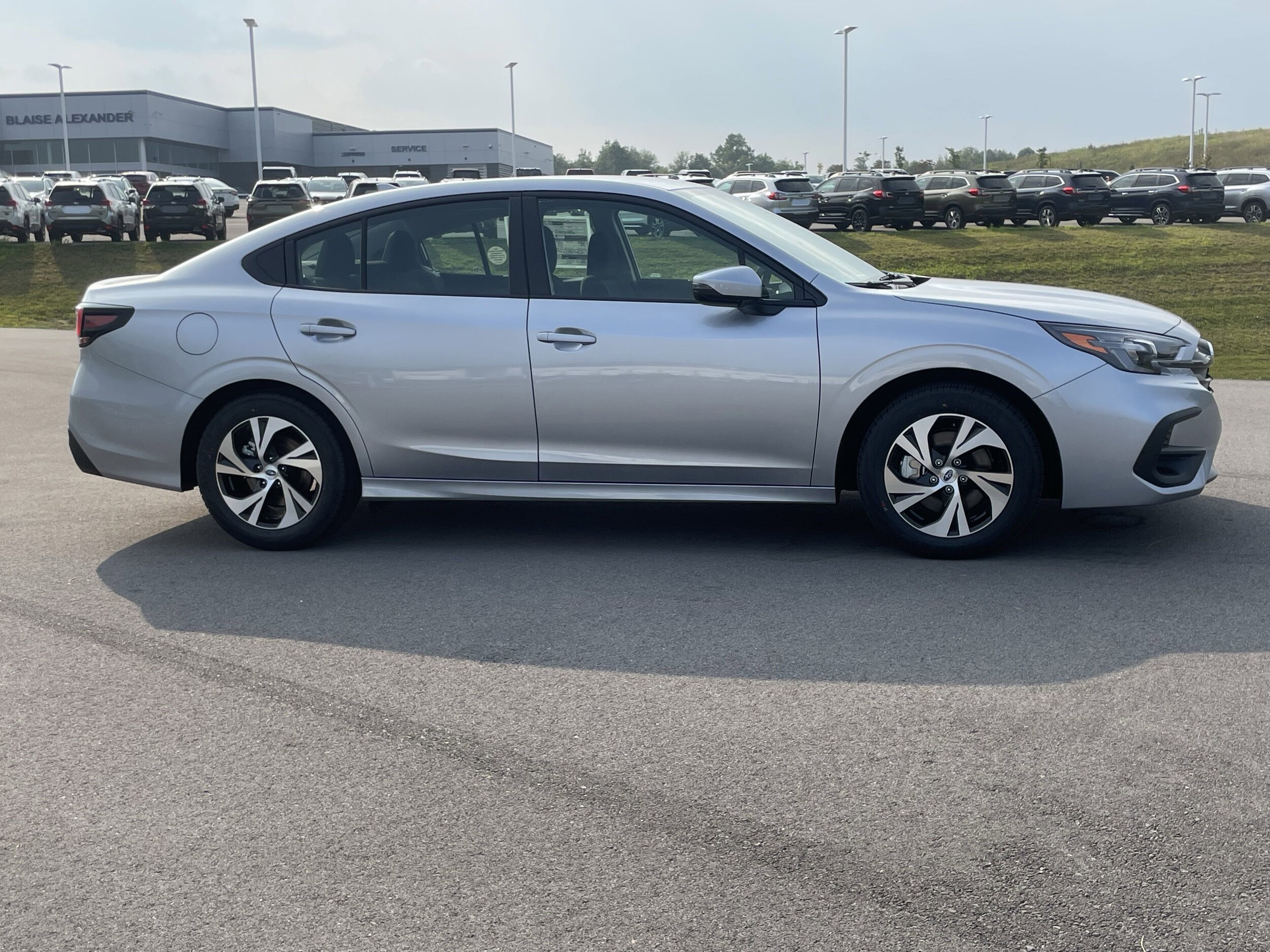 2025 Subaru Legacy Premium photo 2