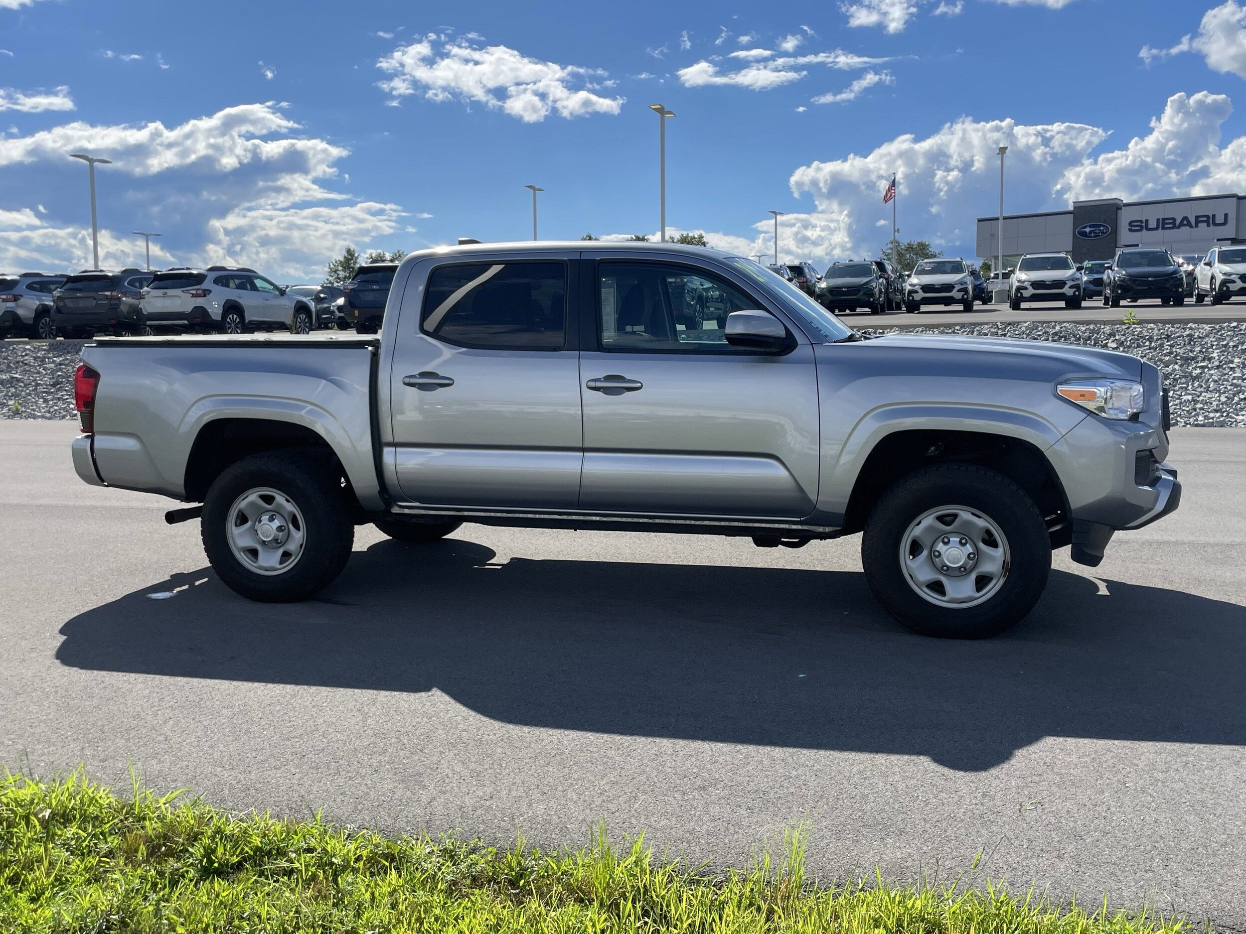 2021 Toyota Tacoma 4x4 SR Double Cab V6 photo 2