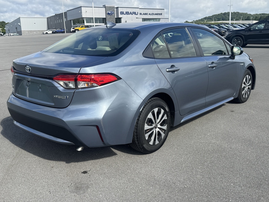 Used 2021 Toyota Corolla LE Sedan