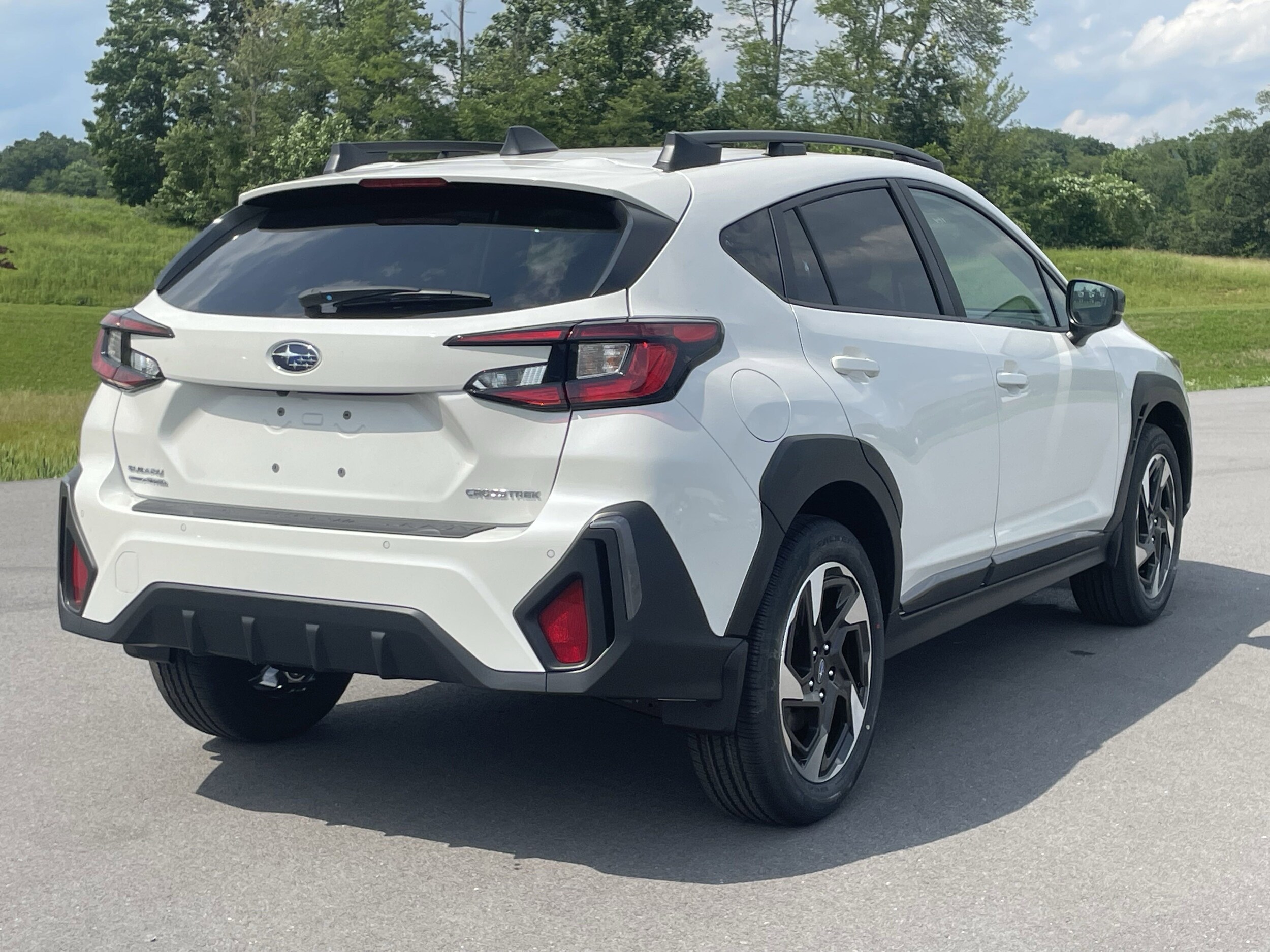 2025 Subaru Crosstrek Limited photo 3