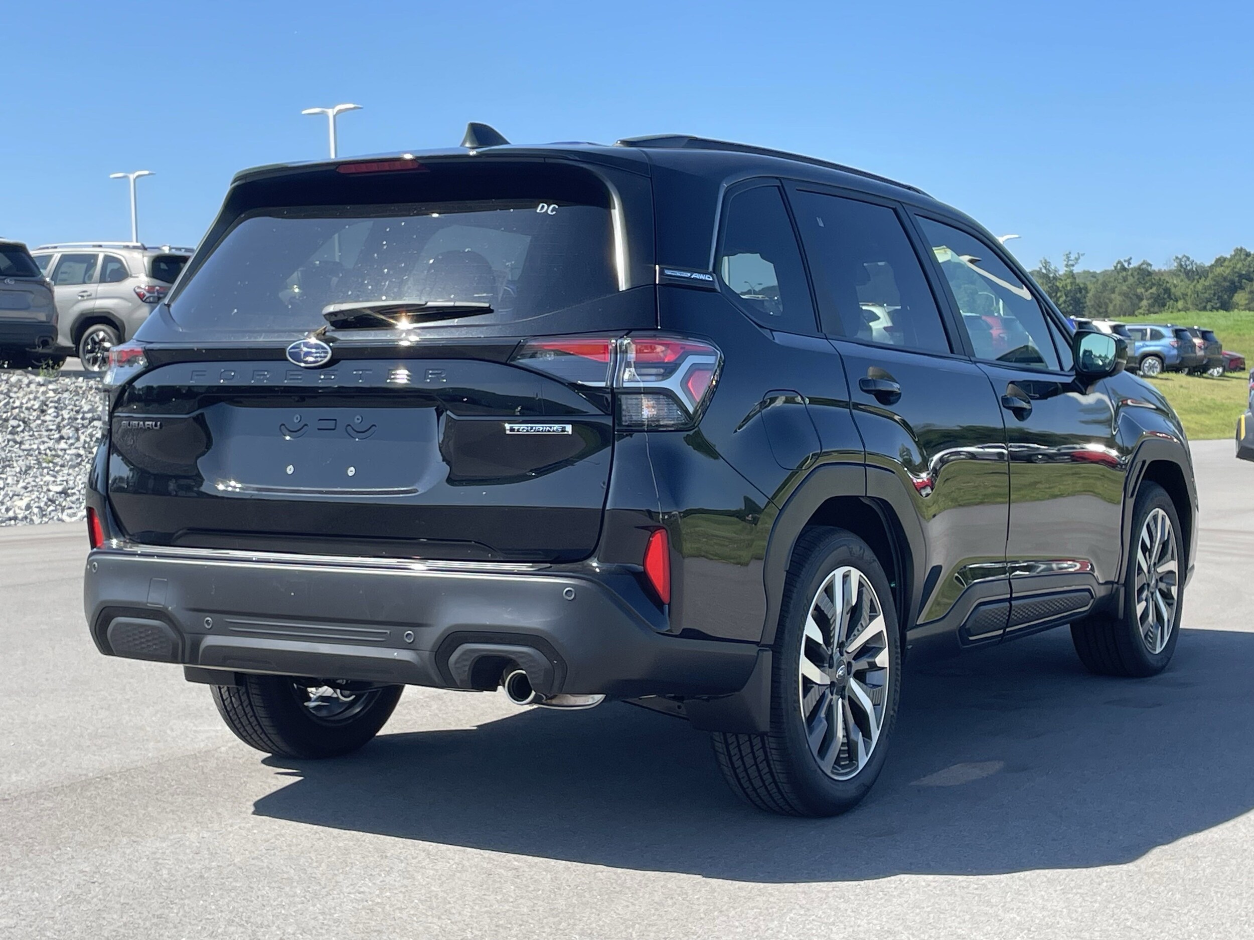2025 Subaru Forester Touring photo 3