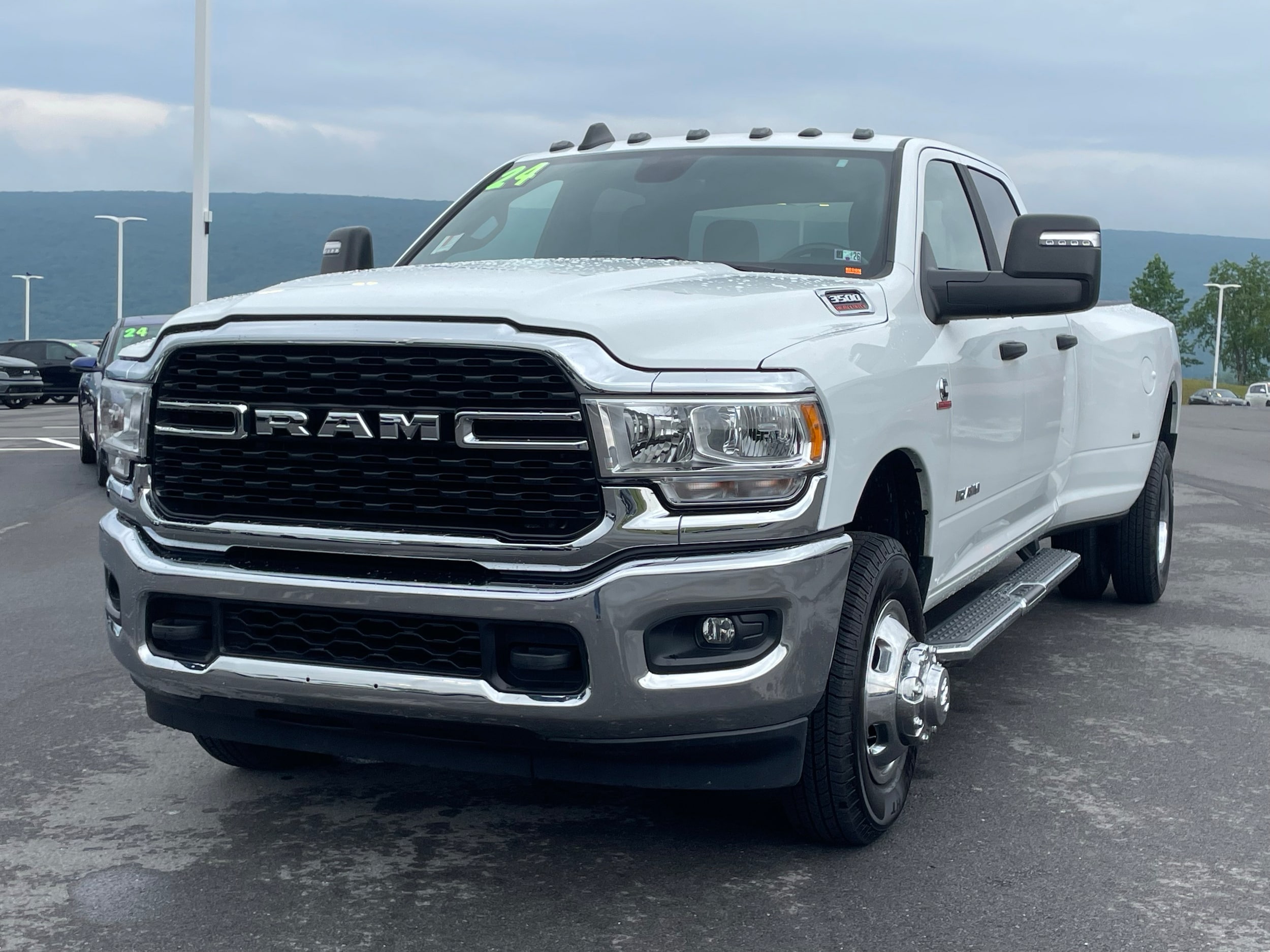 2024 RAM Ram 3500 Pickup Big Horn - Photo 8