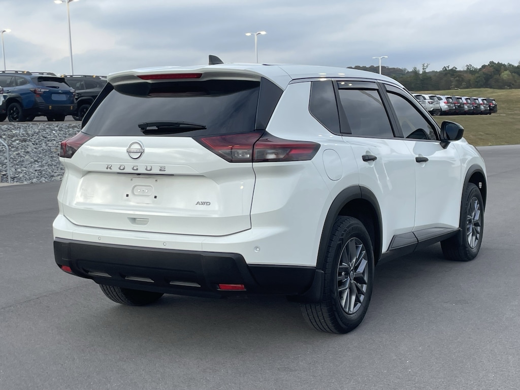 Used 2024 Nissan Rogue S SUV