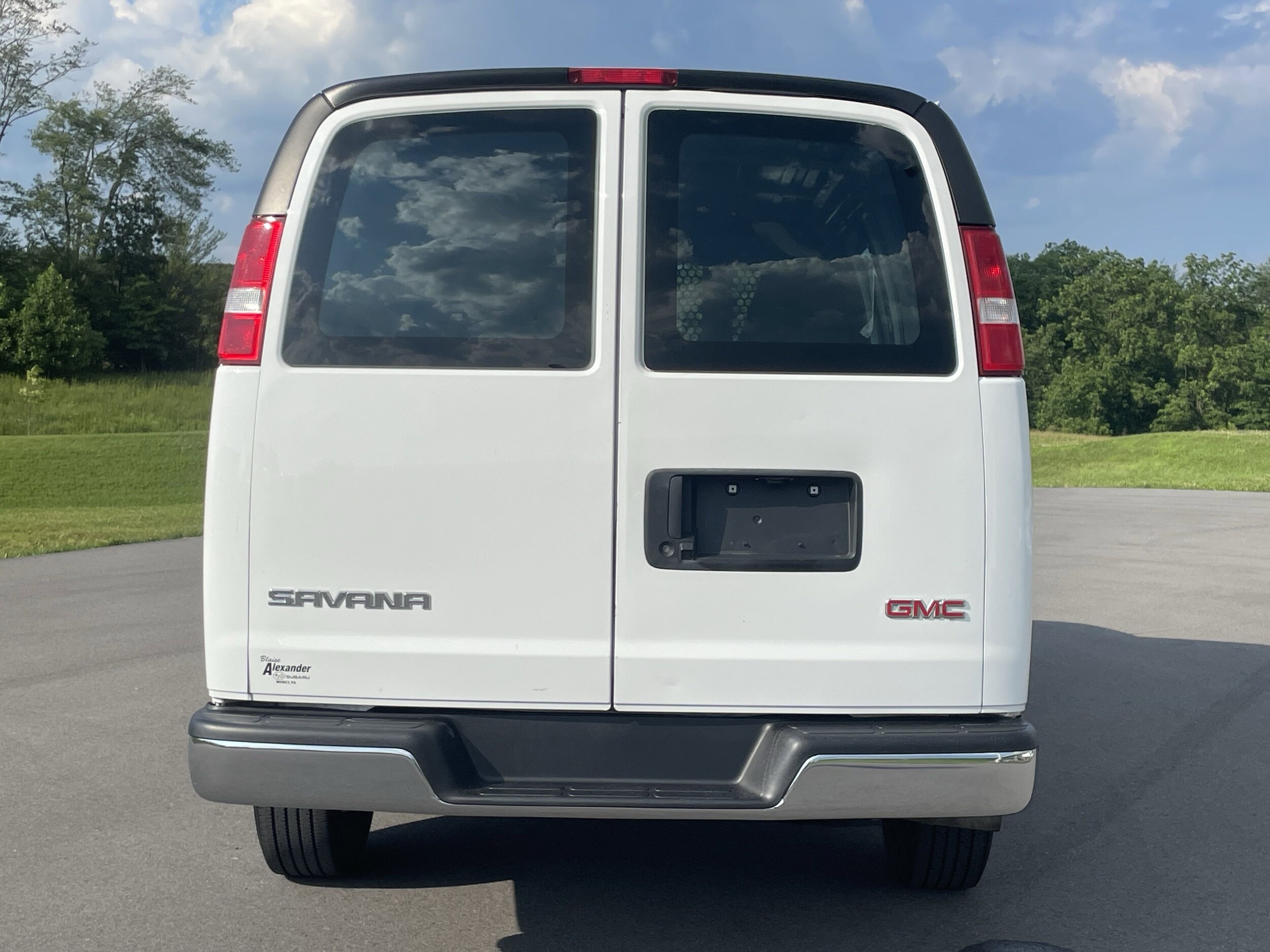 2023 Gmc Savana Cargo 2500 photo 4