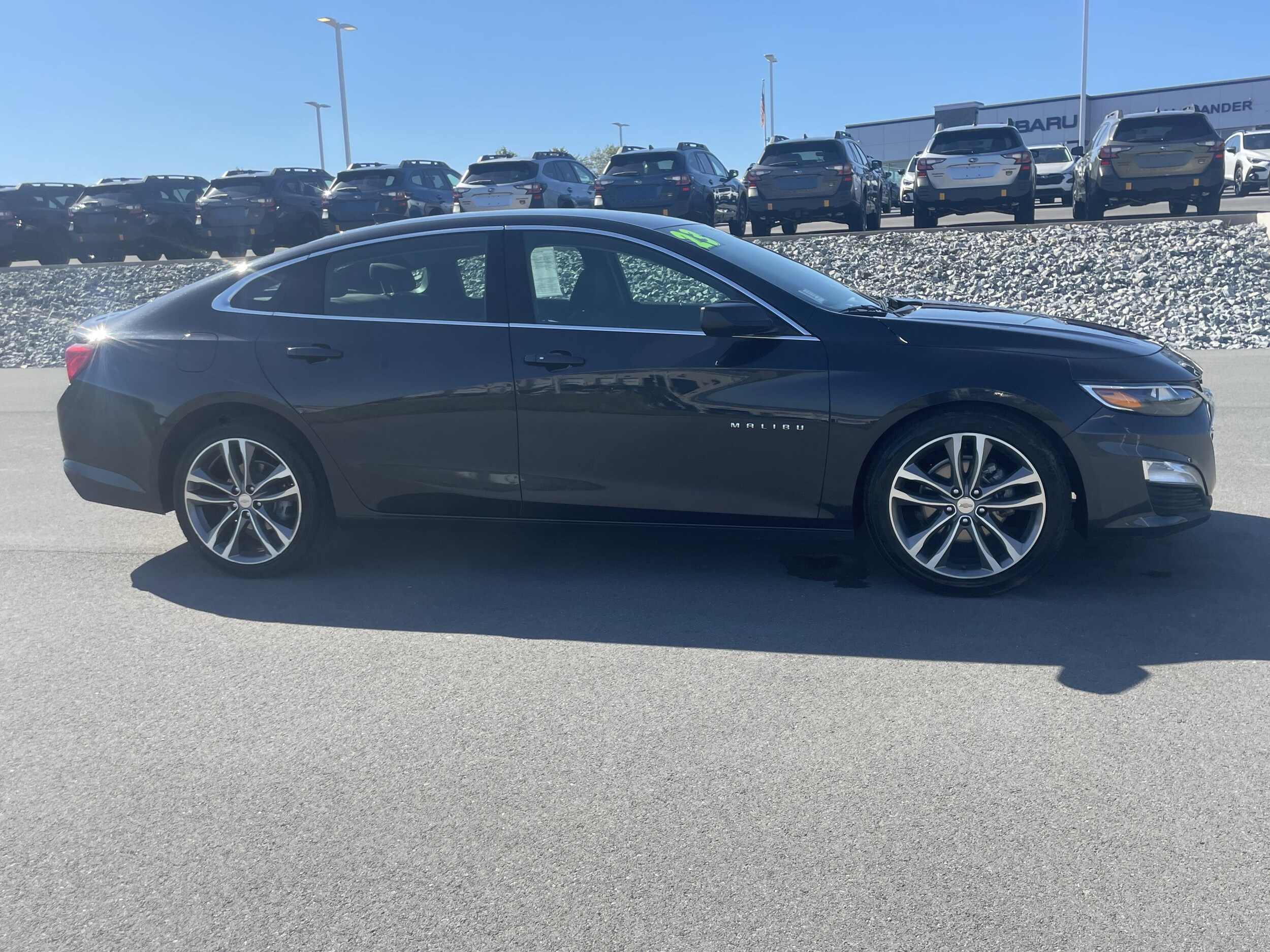 2023 Chevrolet Malibu 1LT photo 2