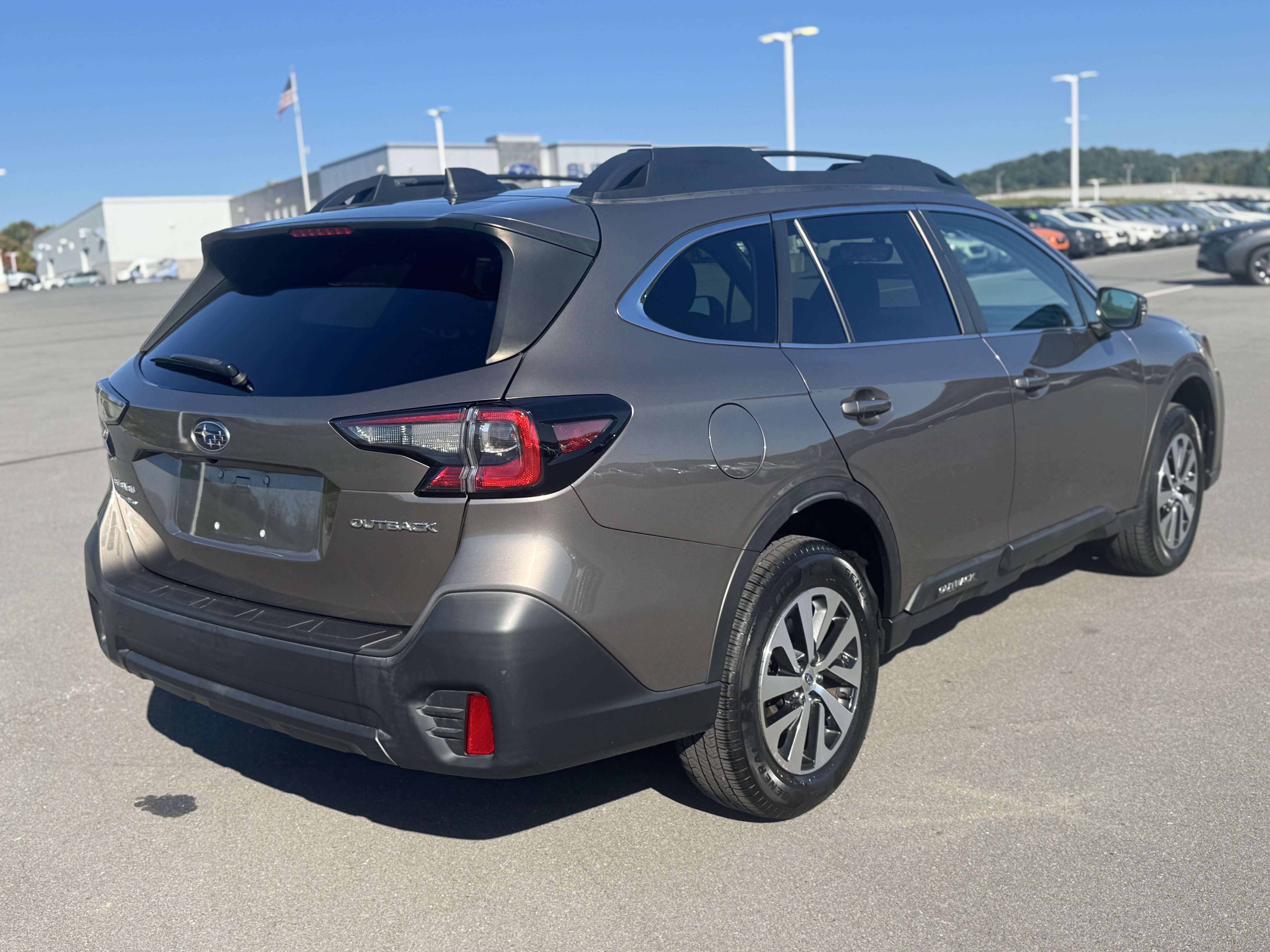 Used 2022 Subaru Outback Premium SUV