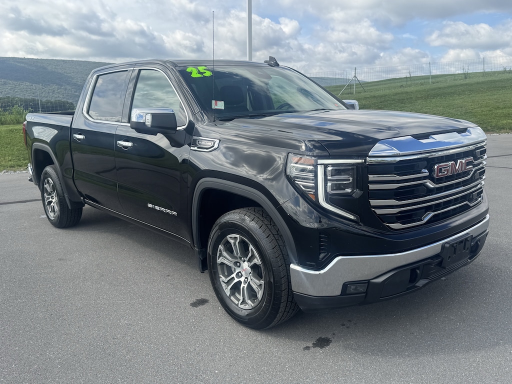 Used 2025 GMC Sierra 1500 SLT Truck Crew Cab