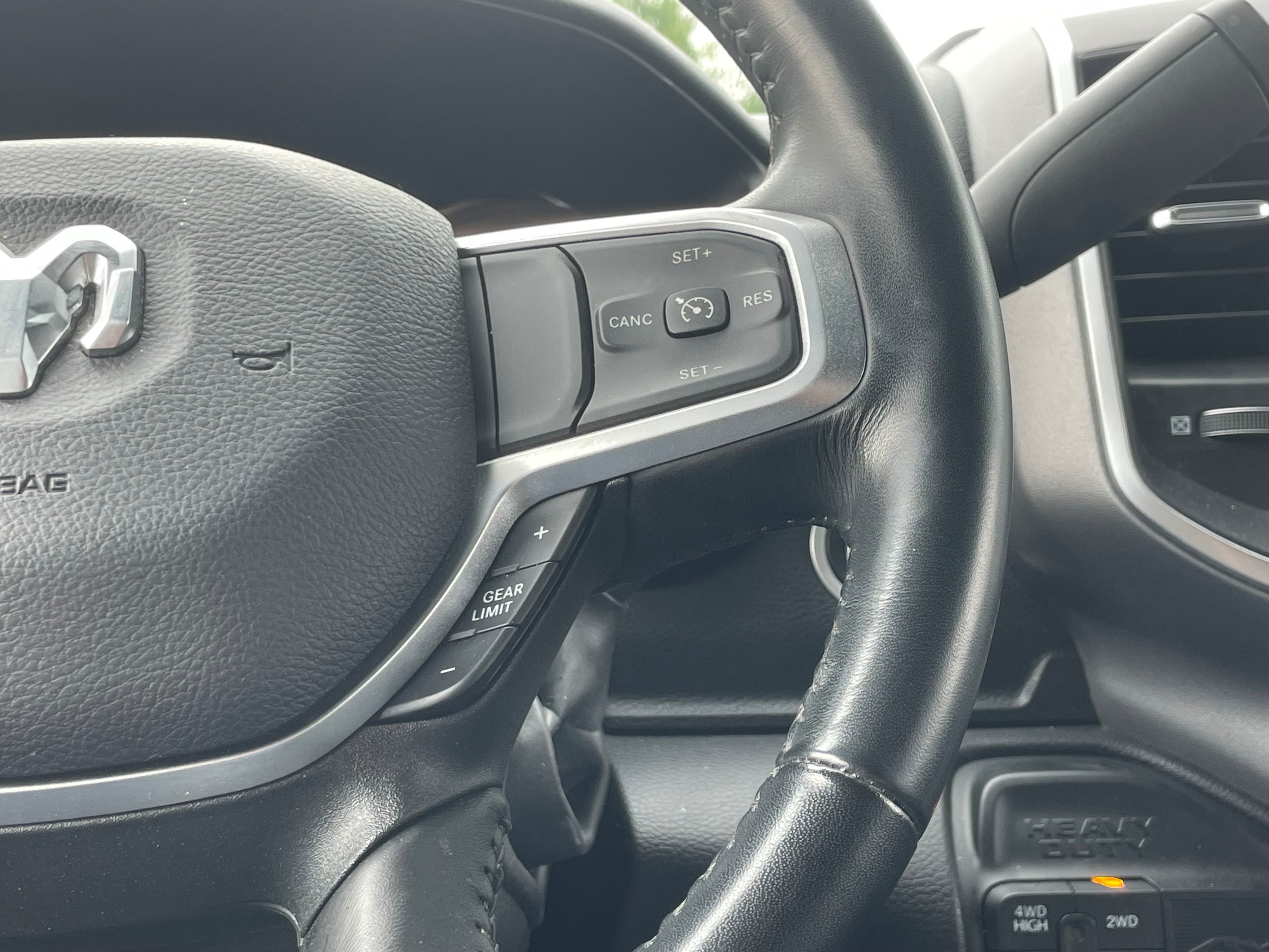 2024 RAM Ram 3500 Pickup Big Horn - Photo 18