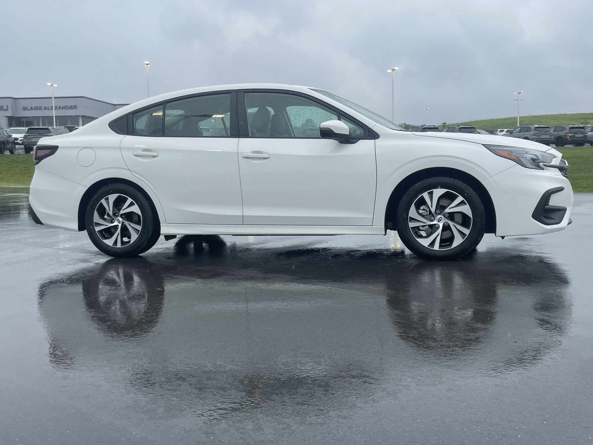 2025 Subaru Legacy Premium photo 2