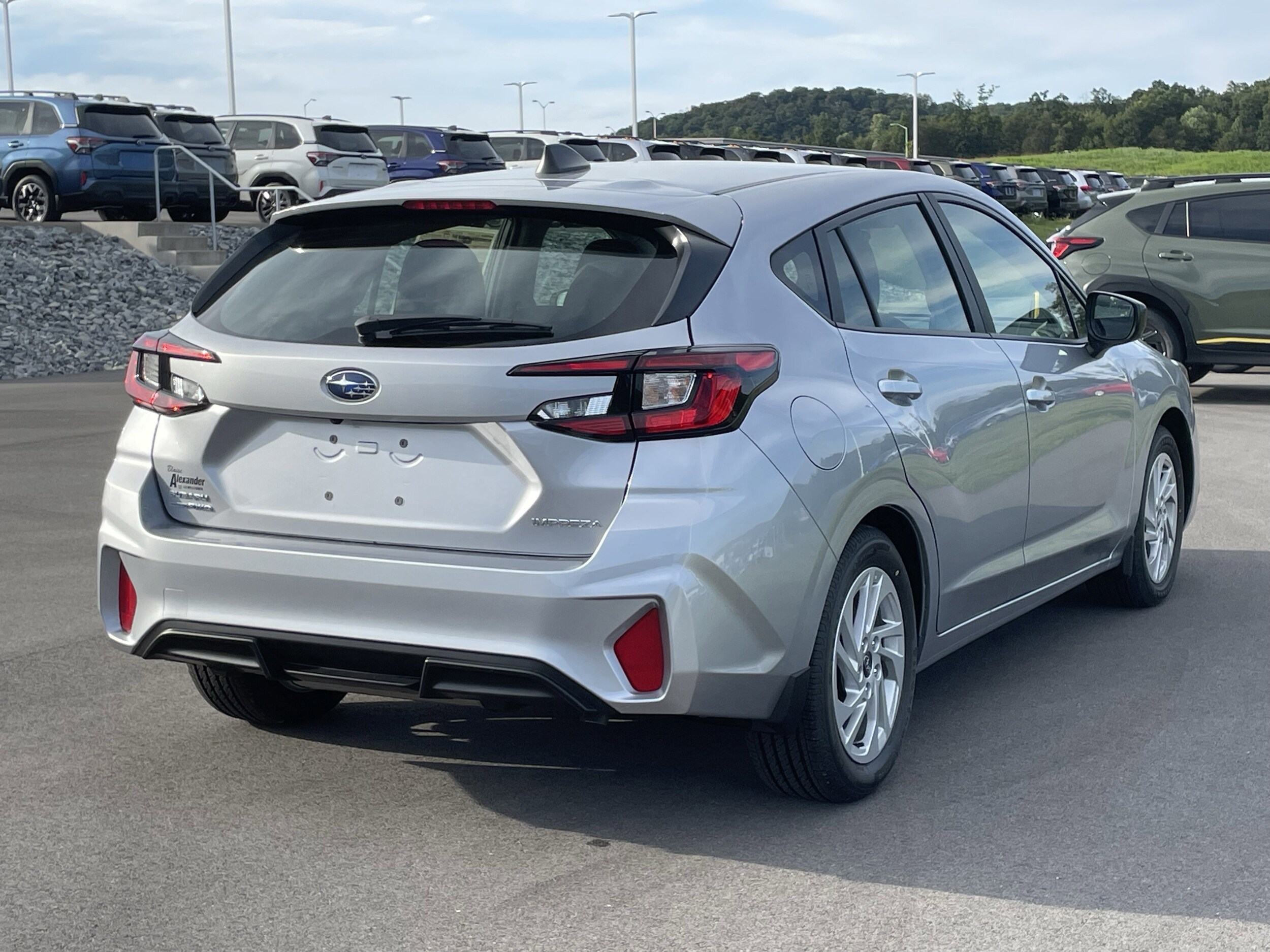 2025 Subaru Impreza Base photo 3