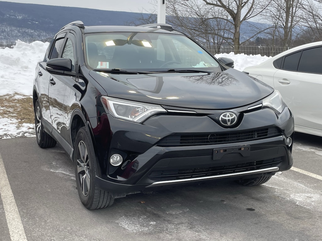 Used 2018 Toyota RAV4 XLE SUV