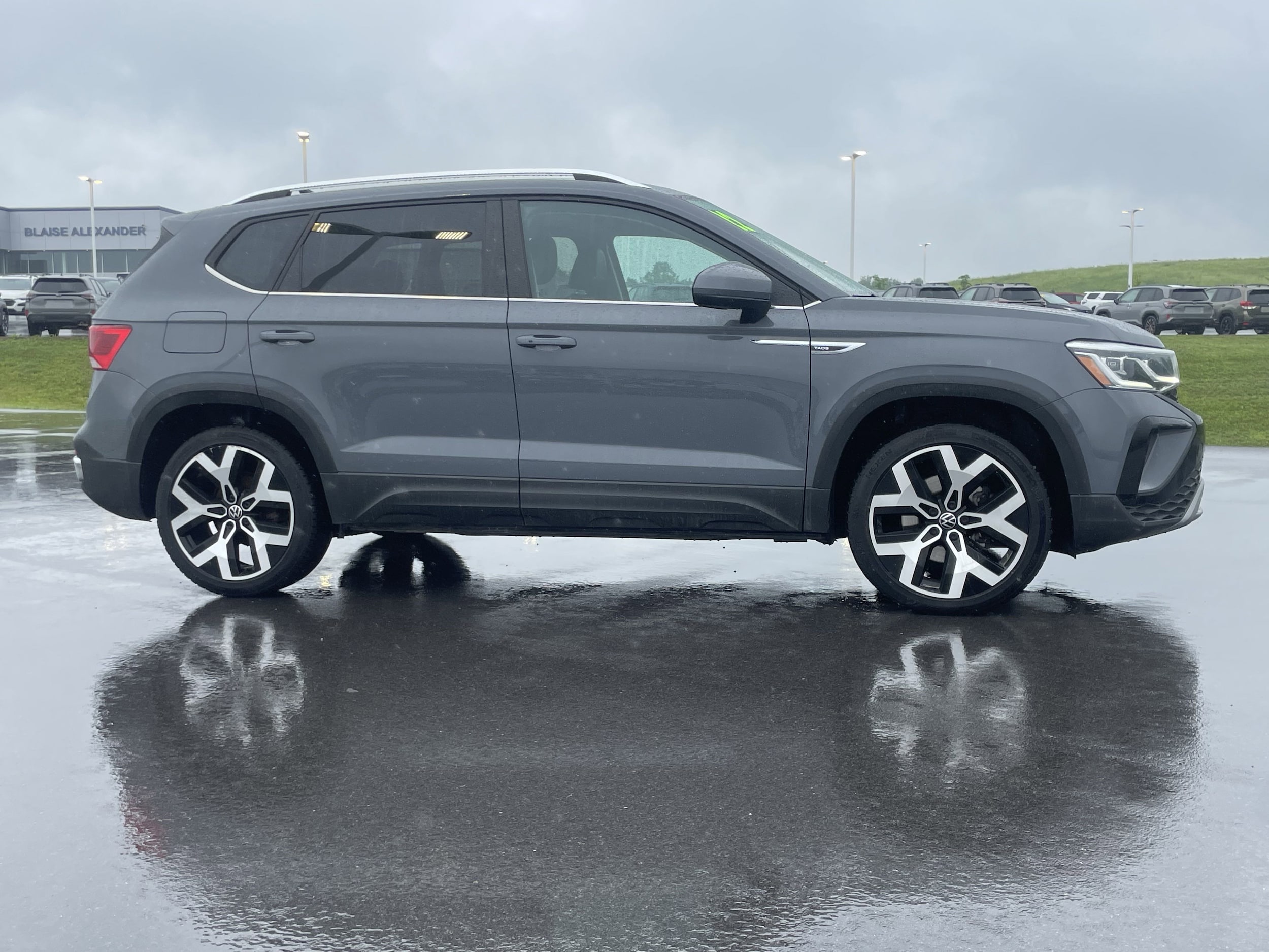 Used 2022 Volkswagen Taos SEL with VIN 3VVJX7B27NM021389 for sale in Muncy, PA