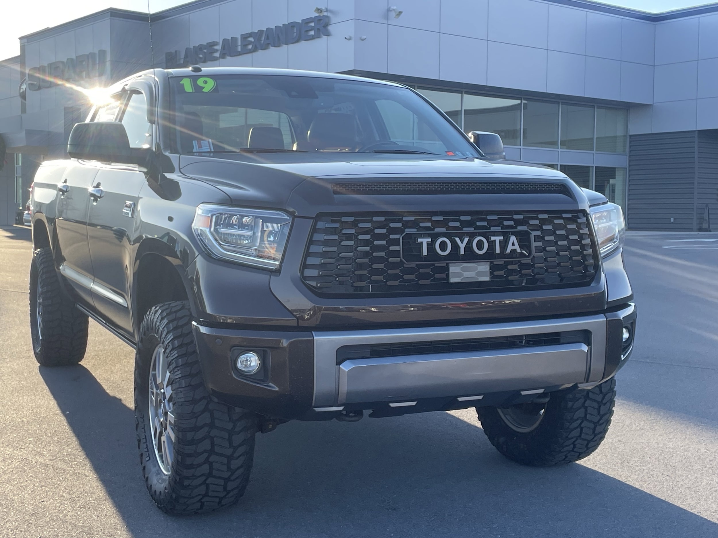 2019 Toyota Tundra Platinum's photo
