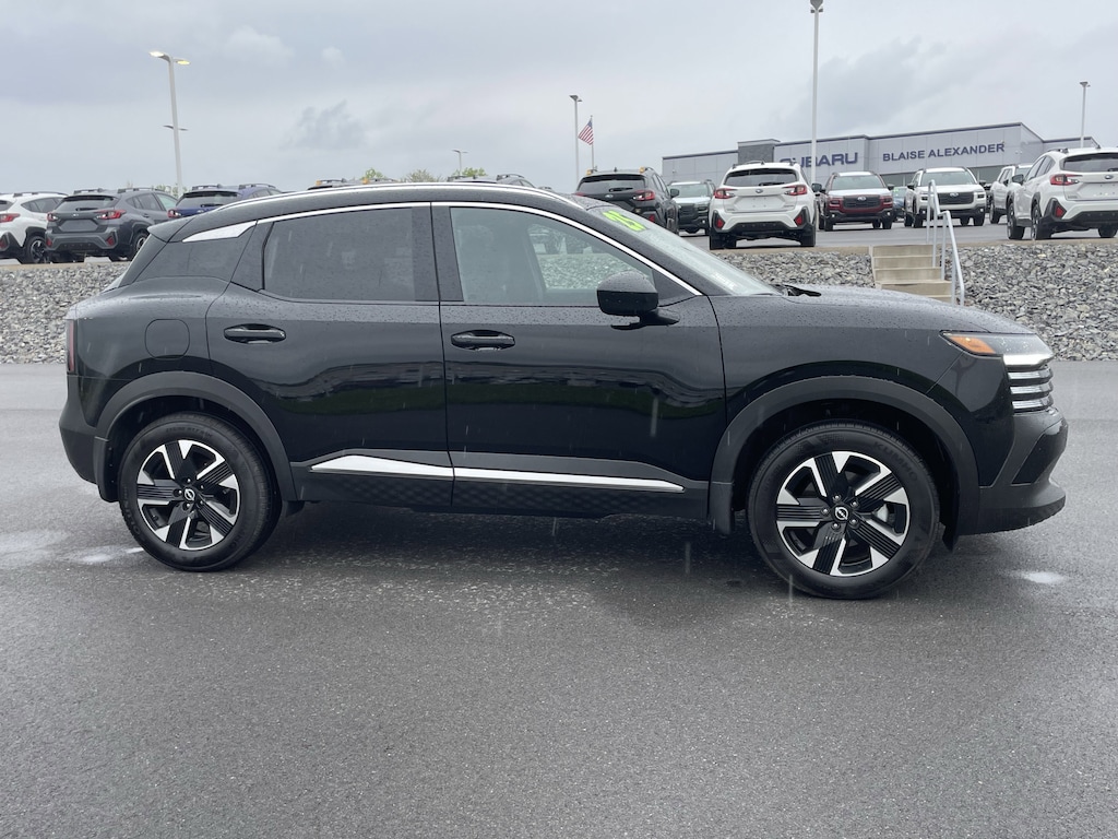 Used 2025 Nissan Kicks SV SUV