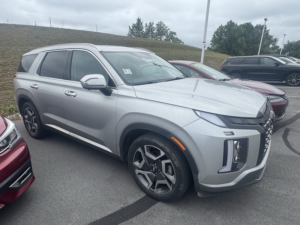 Used 2024 Hyundai Palisade Limited SUV