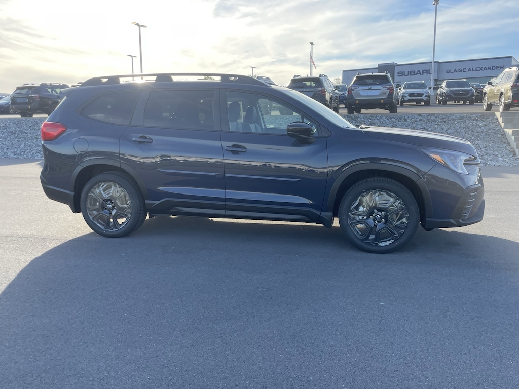 New 2025 Subaru Ascent Onyx Edition Touring 7-Passenger SUV