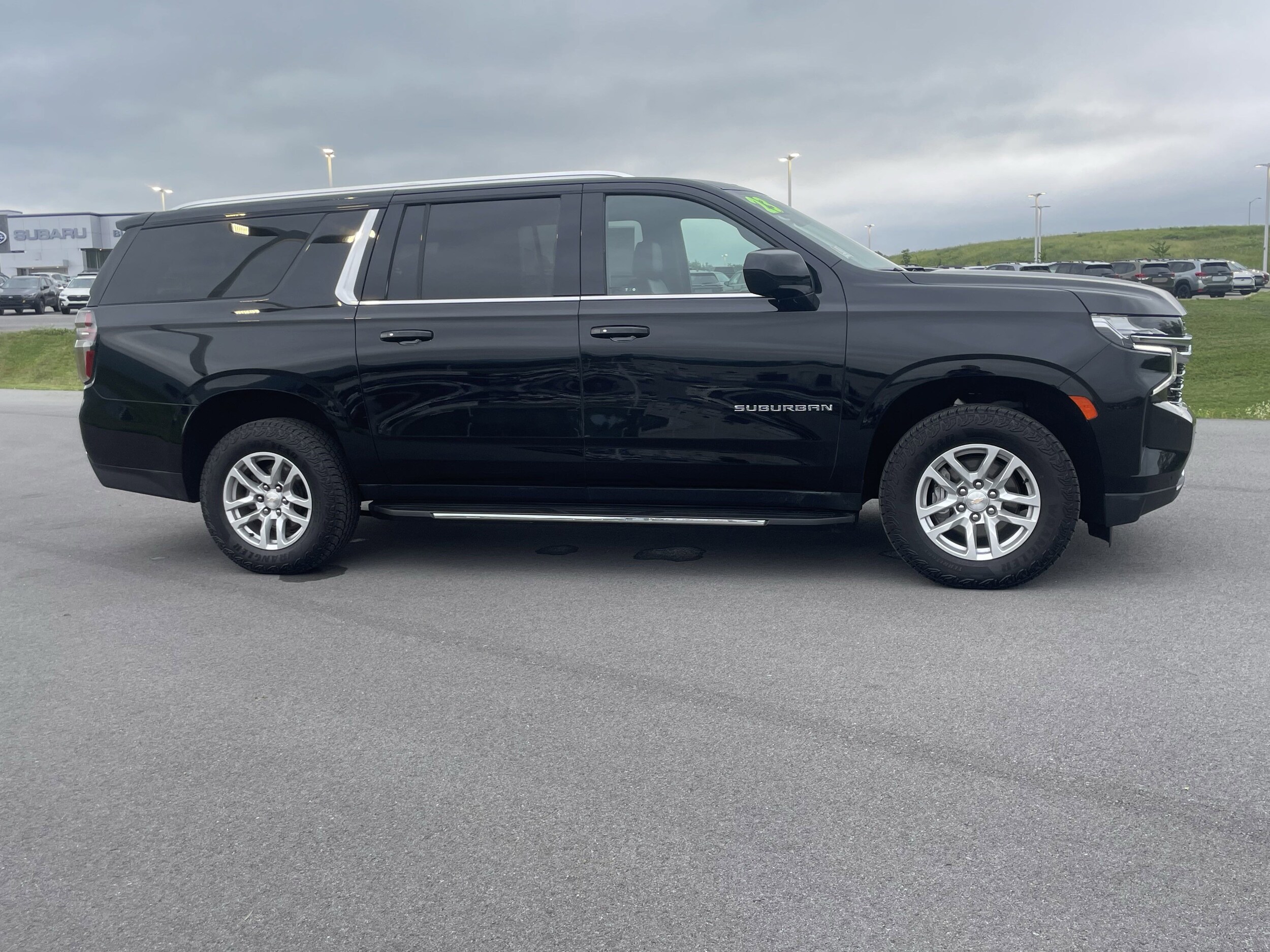 Used 2023 Chevrolet Suburban LT with VIN 1GNSKCKD3PR290526 for sale in Muncy, PA