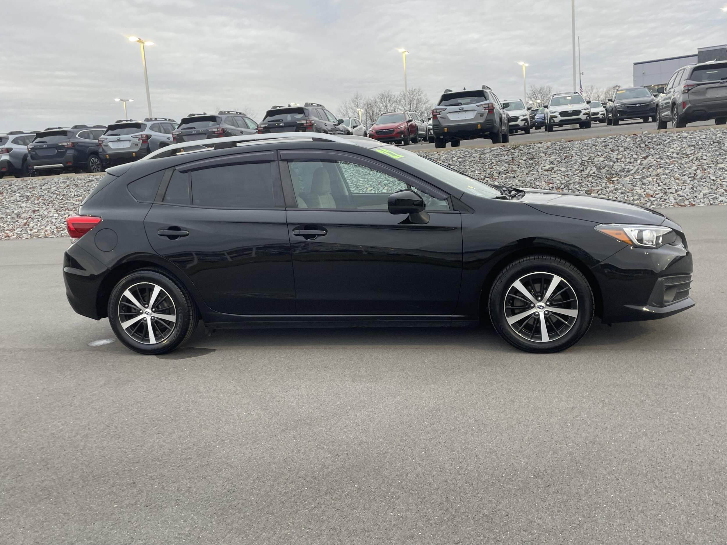 2022 Subaru Impreza Premium photo 2