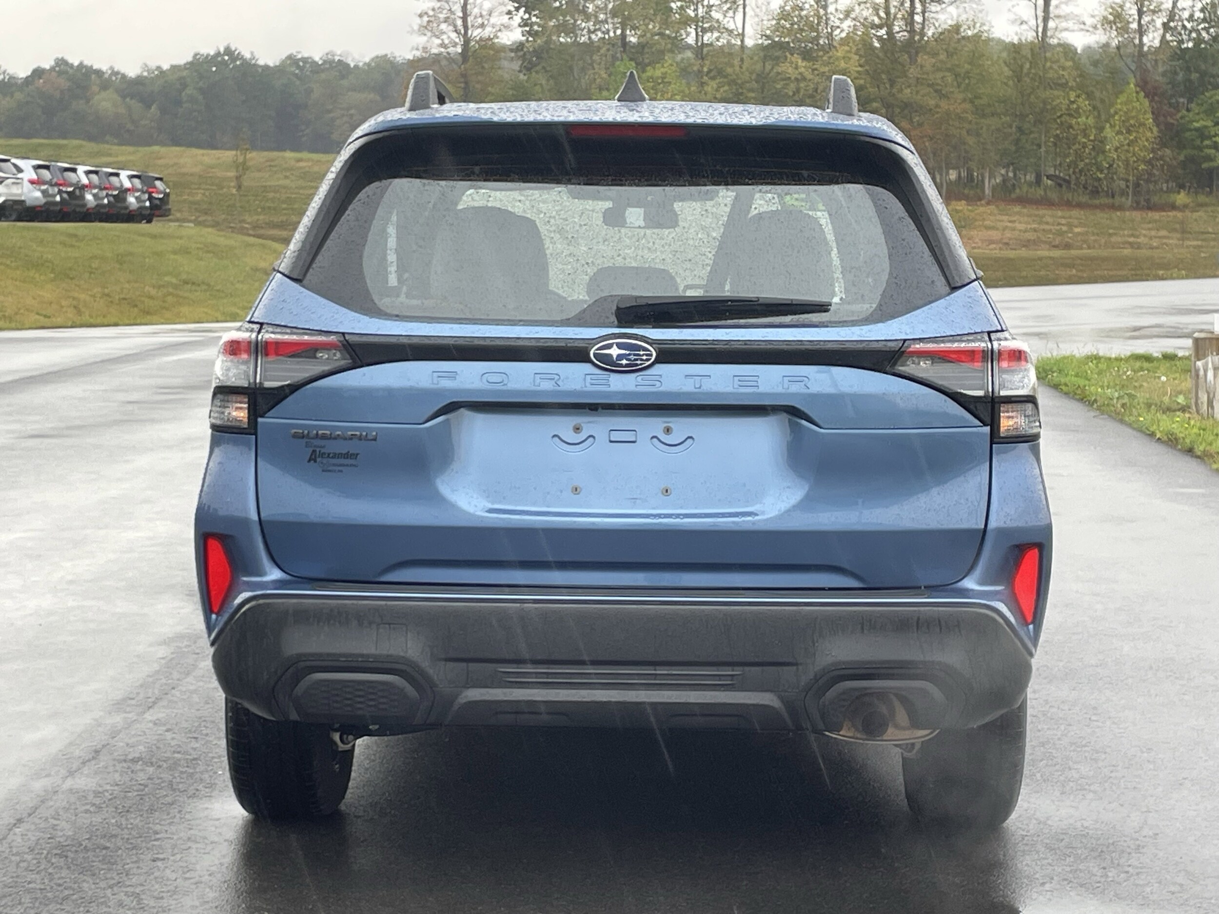 2025 Subaru Forester Base photo 3