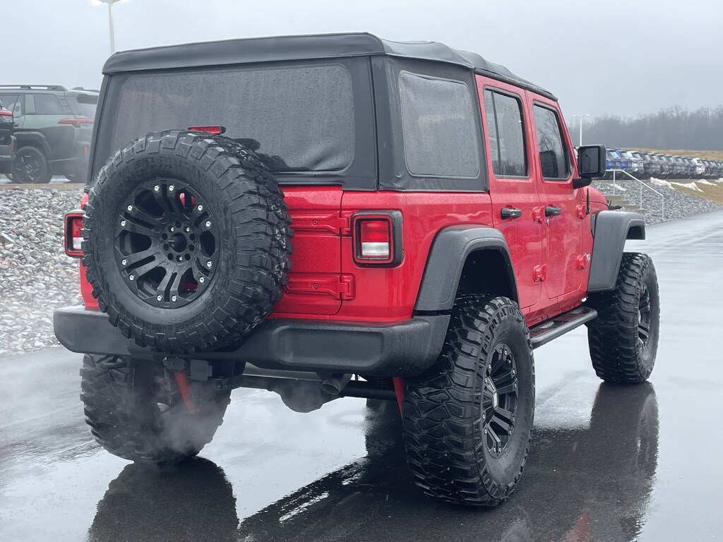 Used 2018 Jeep Wrangler Unlimited Unlimited Sport 4x4 SUV