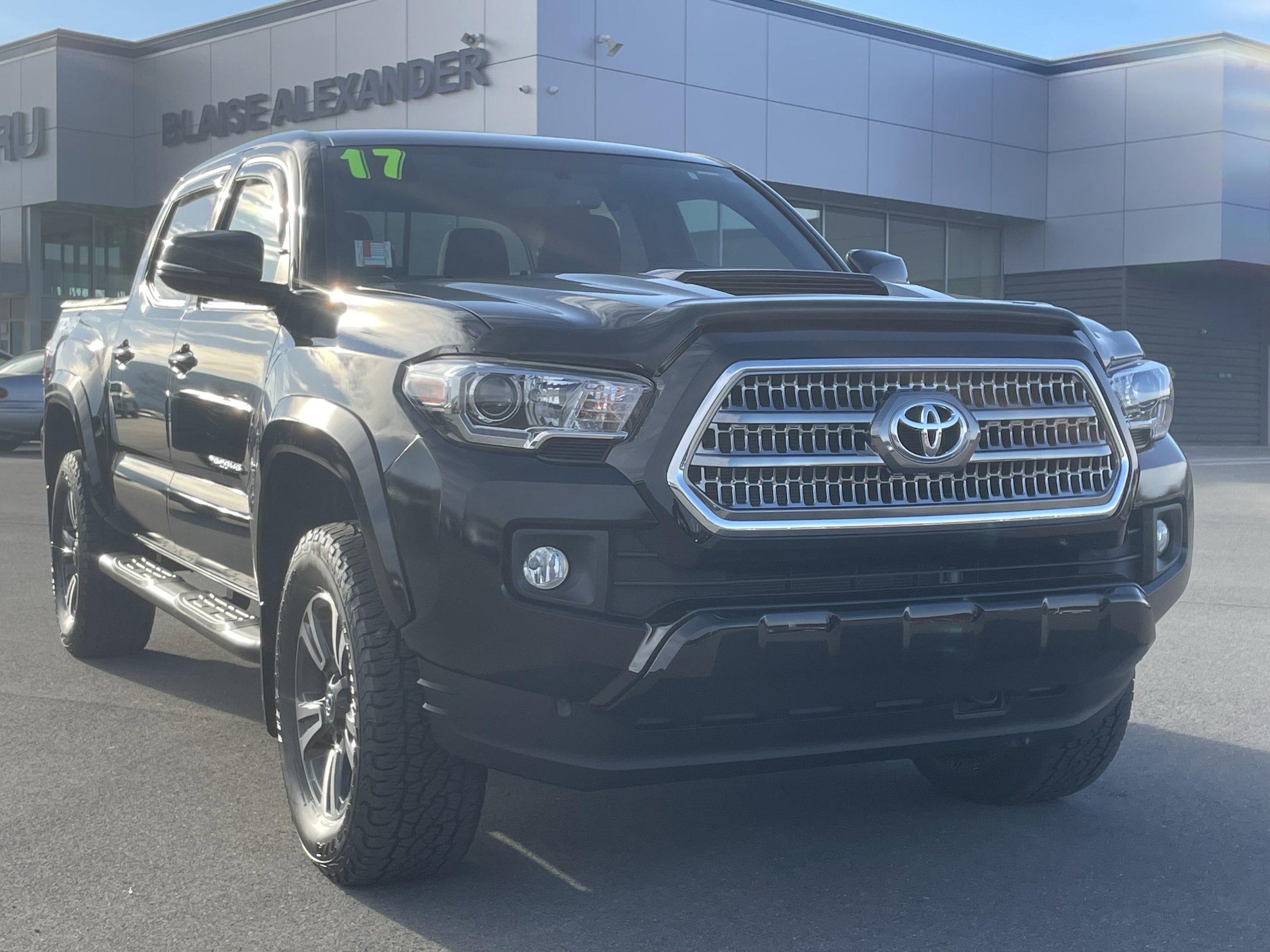 2017 Toyota Tacoma TRD Sport's photo