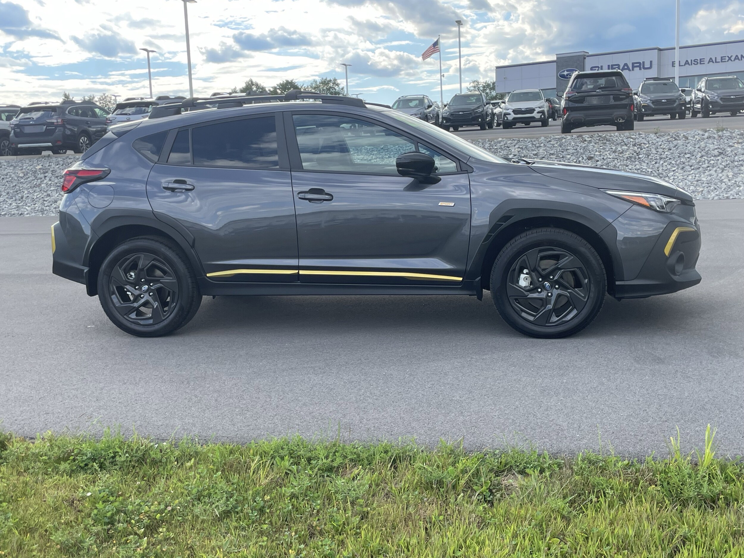 2025 Subaru Crosstrek Sport photo 2
