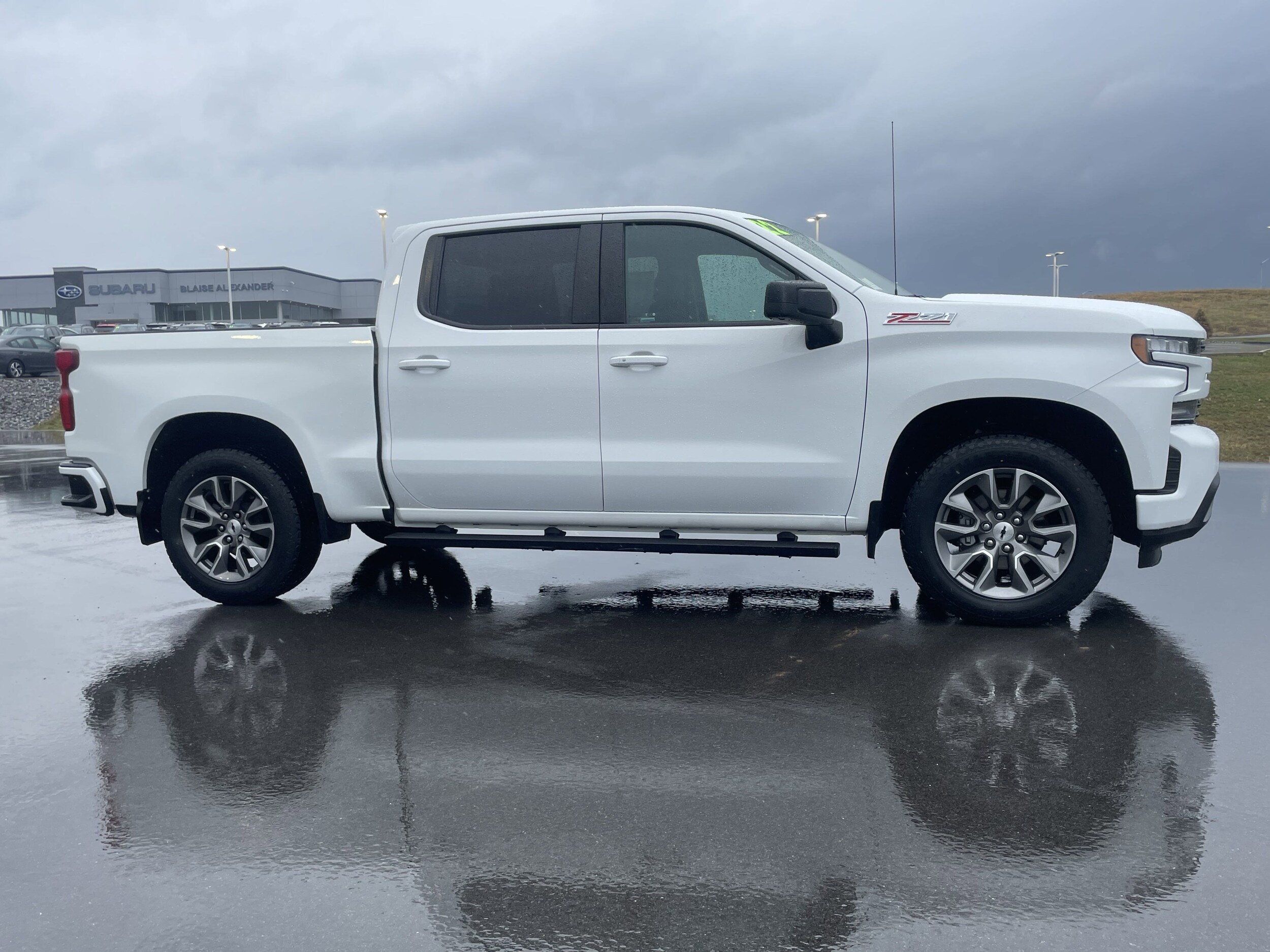 2022 Chevrolet Silverado 1500 RST photo 2