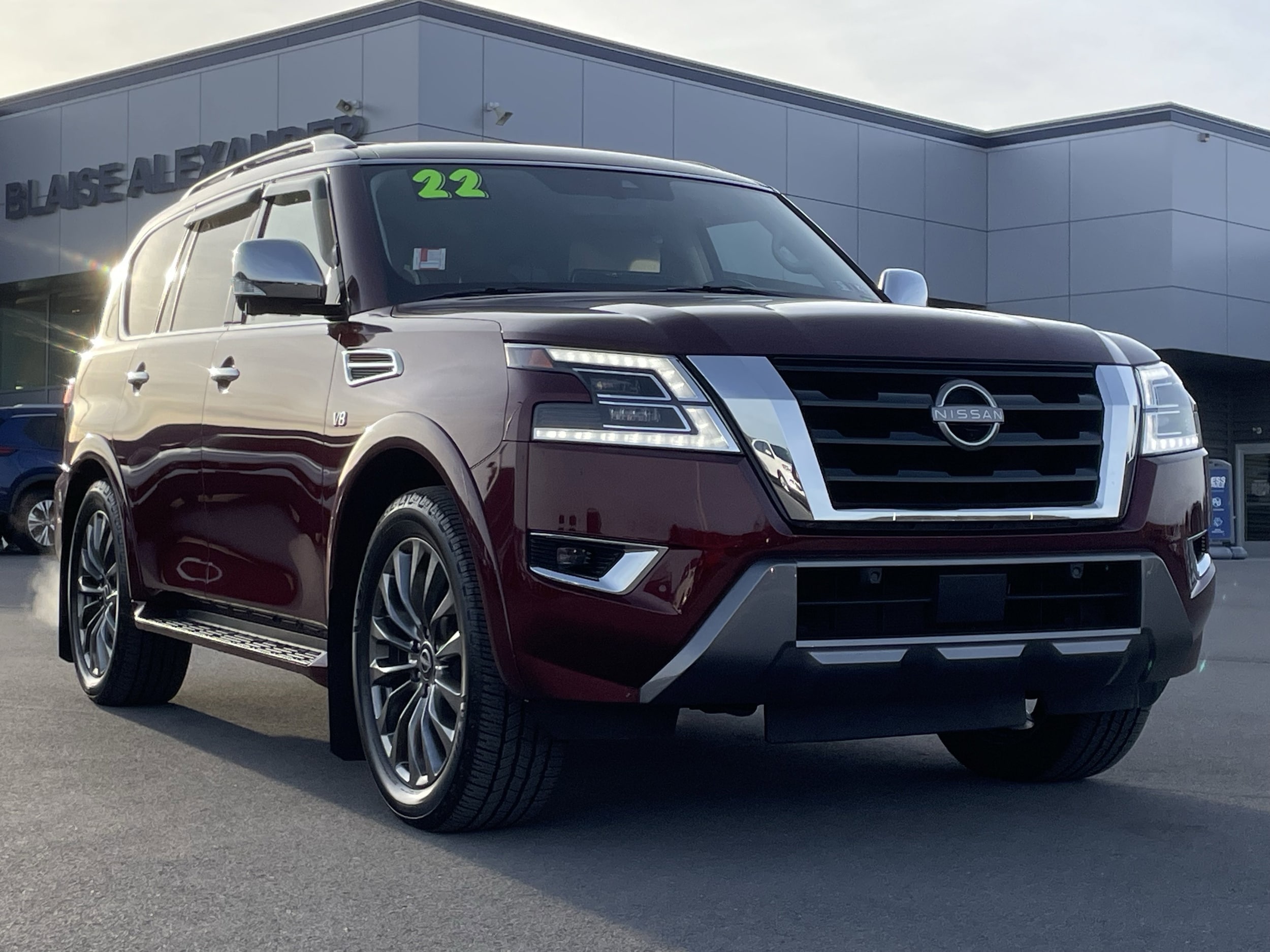 2022 Nissan Armada Platinum's photo