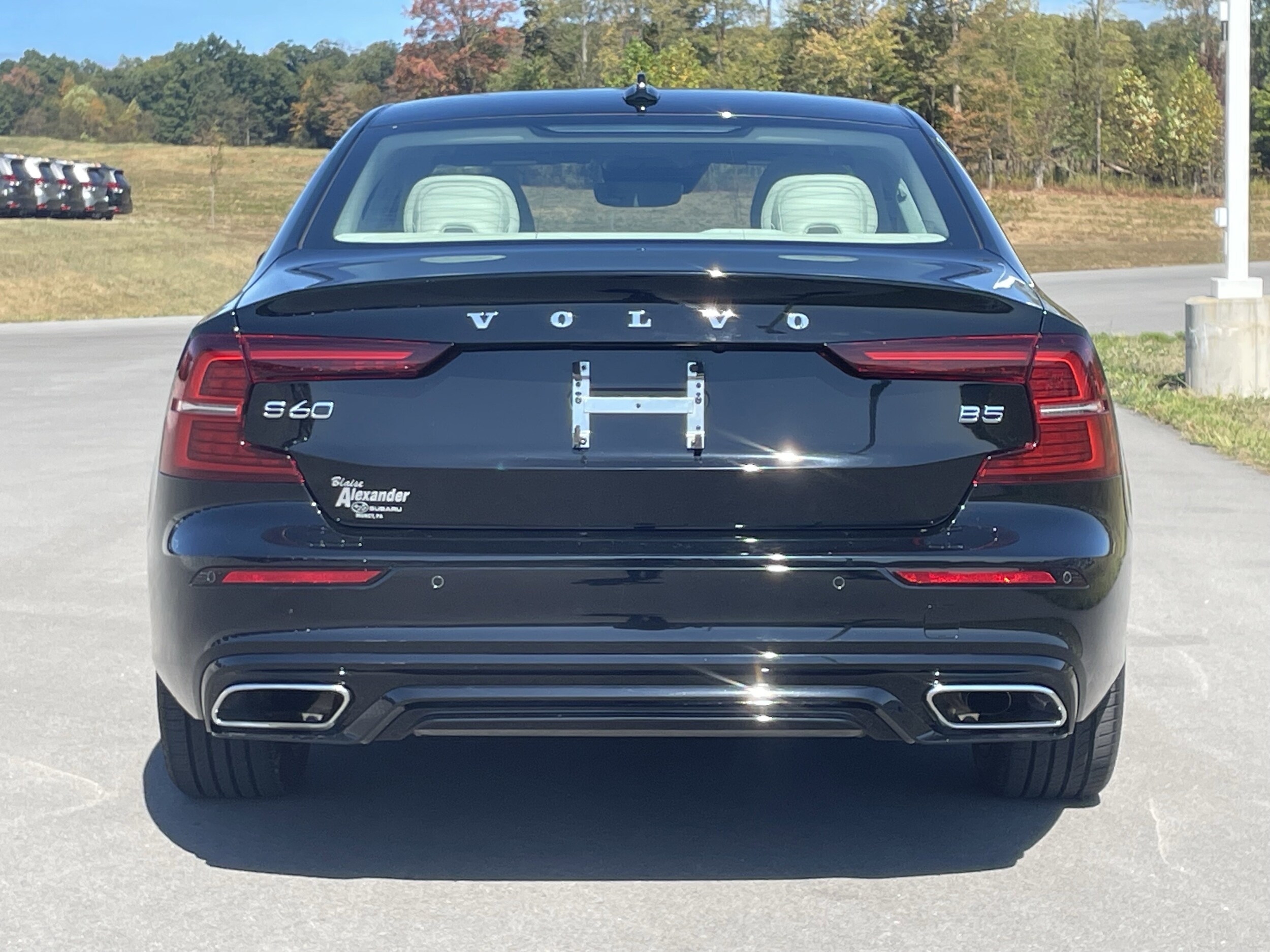 2022 Volvo S60 B5 Momentum photo 4