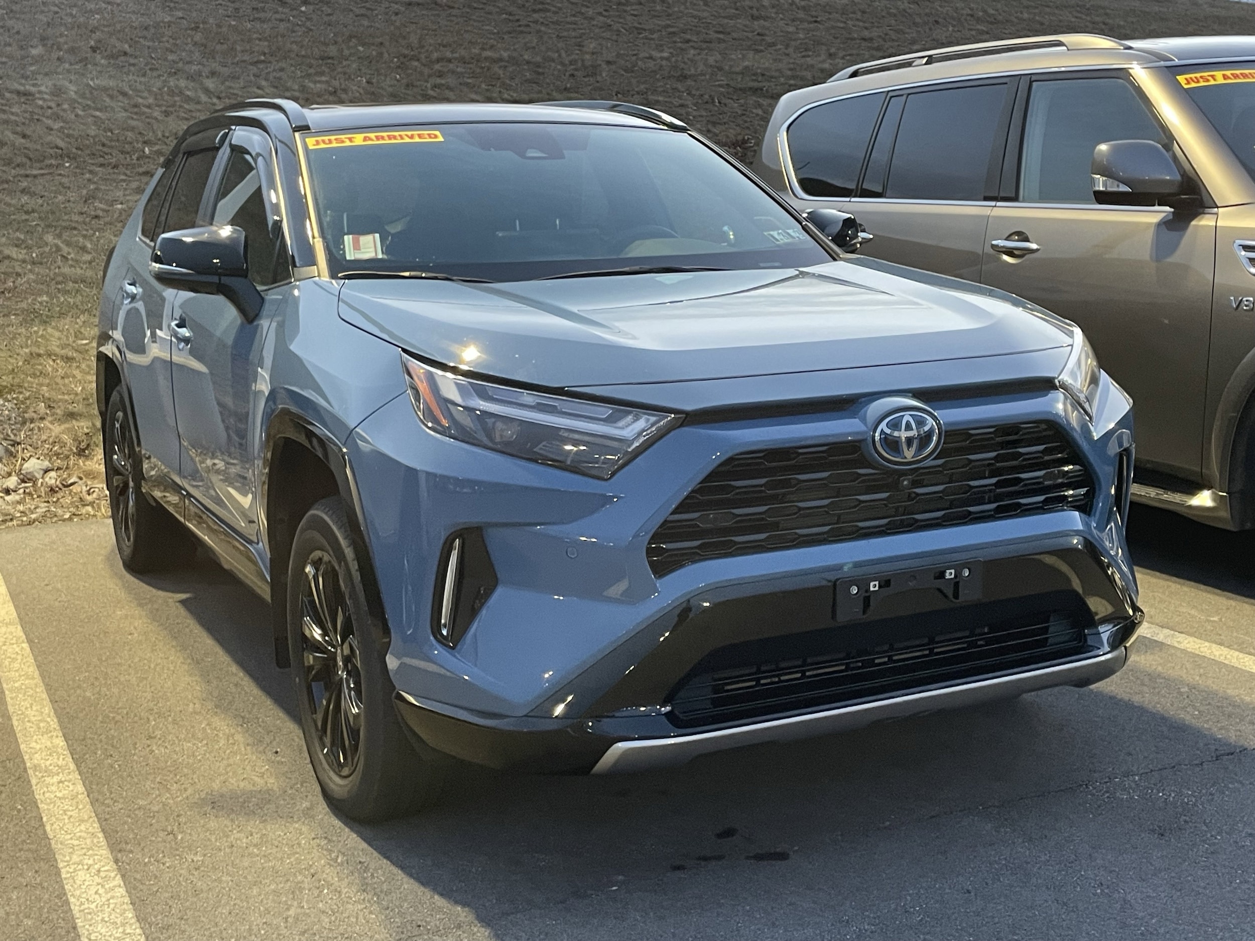 2023 Toyota RAV4 XSE