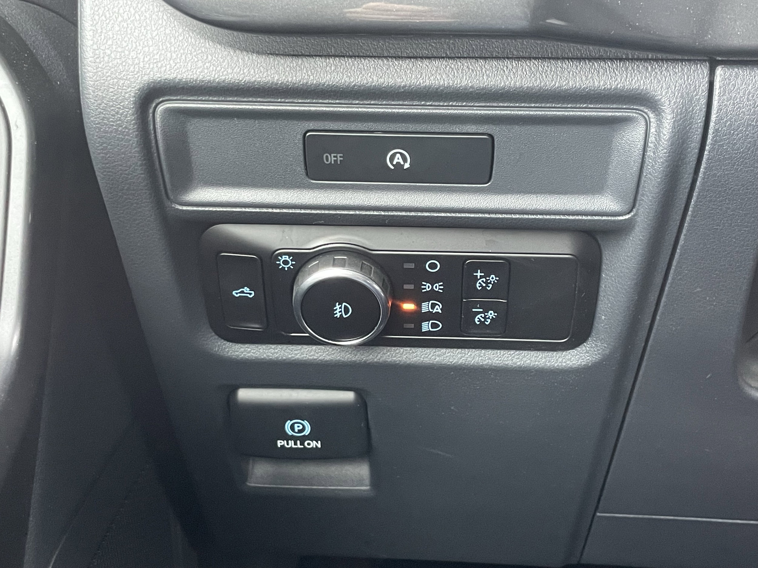 2025 Ford F-150 STX - Photo 29