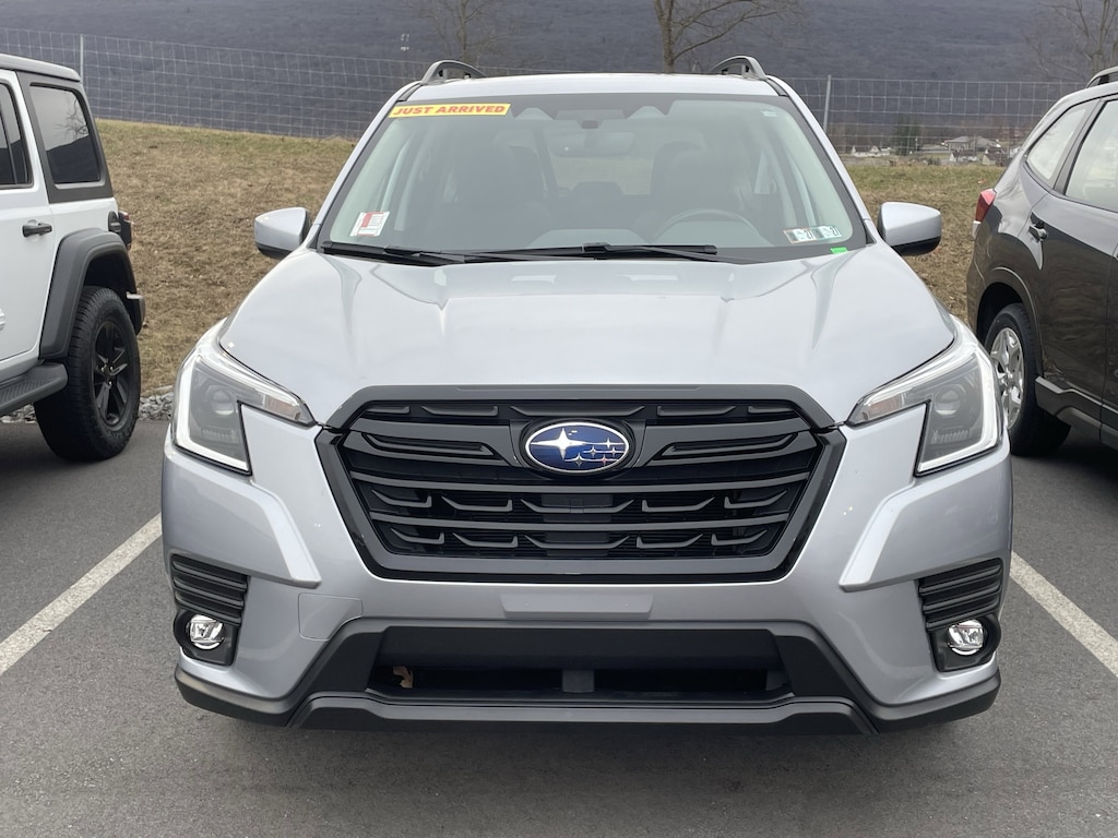 Used 2024 Subaru Forester Premium SUV