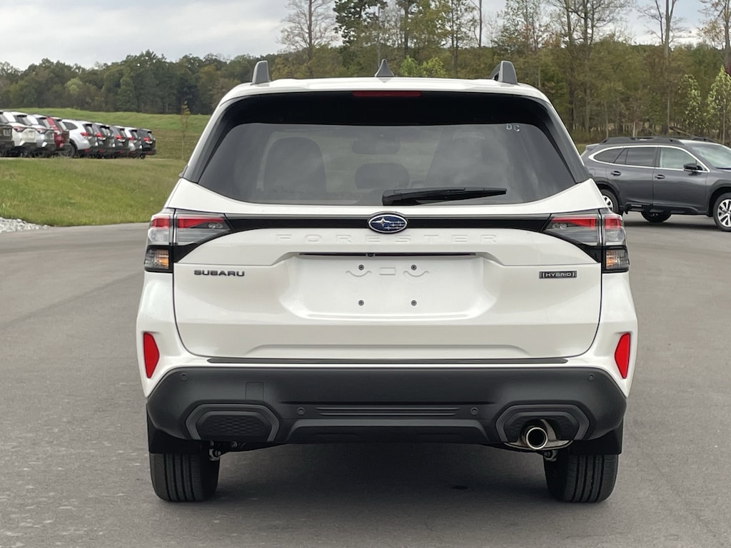New 2025 Subaru Forester Hybrid Limited SUV