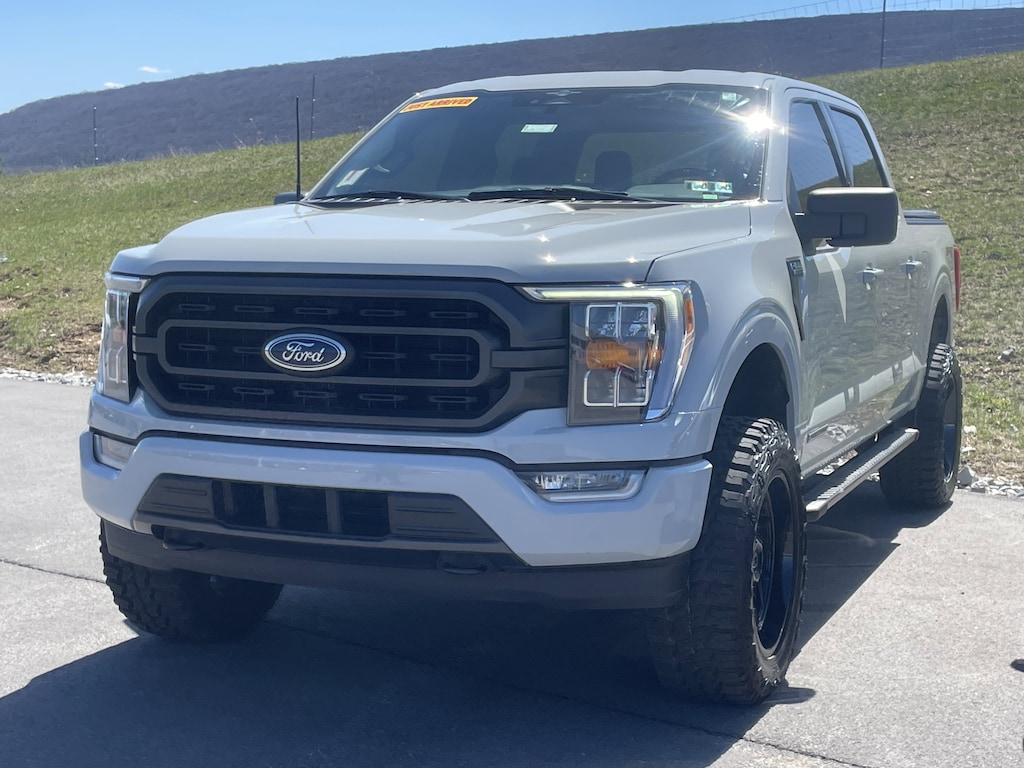 Used 2023 Ford F-150 XLT Truck SuperCrew Cab