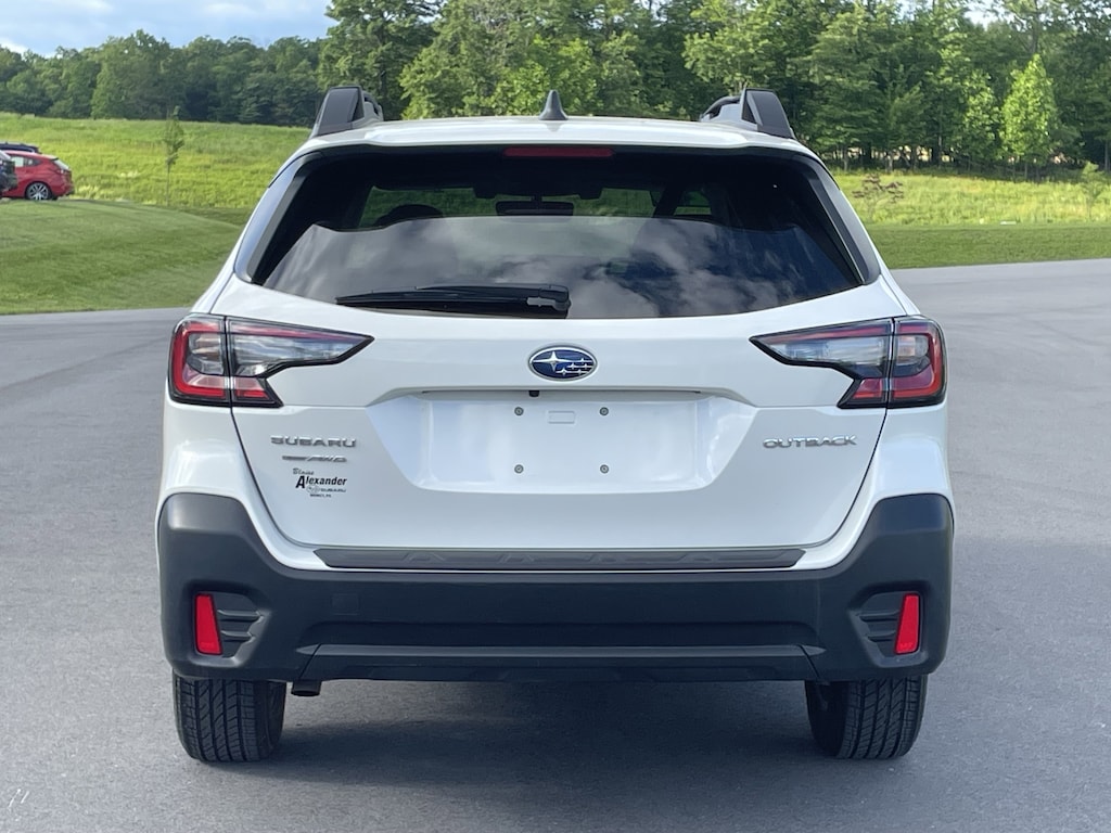 Used 2020 Subaru Outback Premium SUV