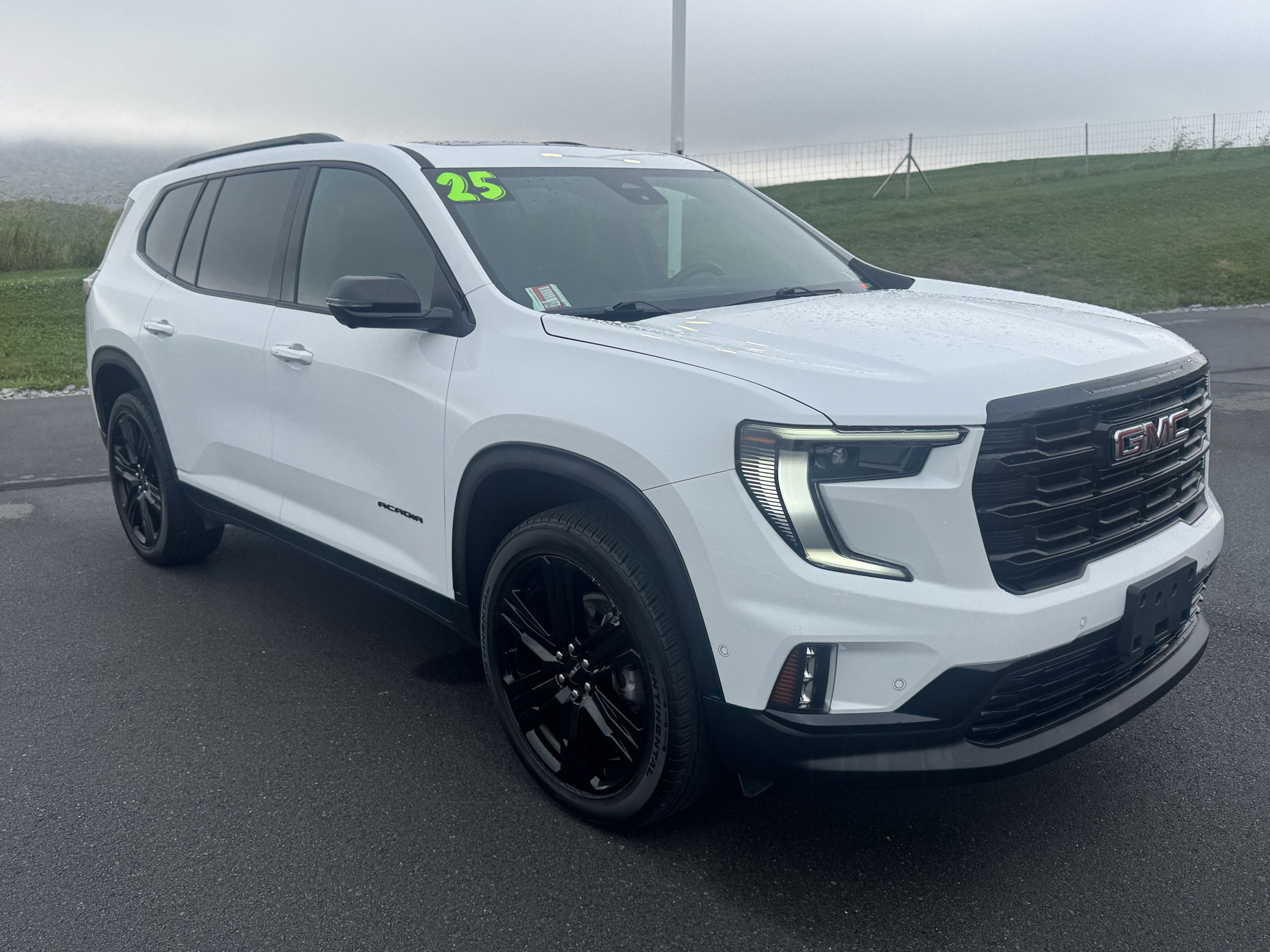 2025 GMC Acadia
