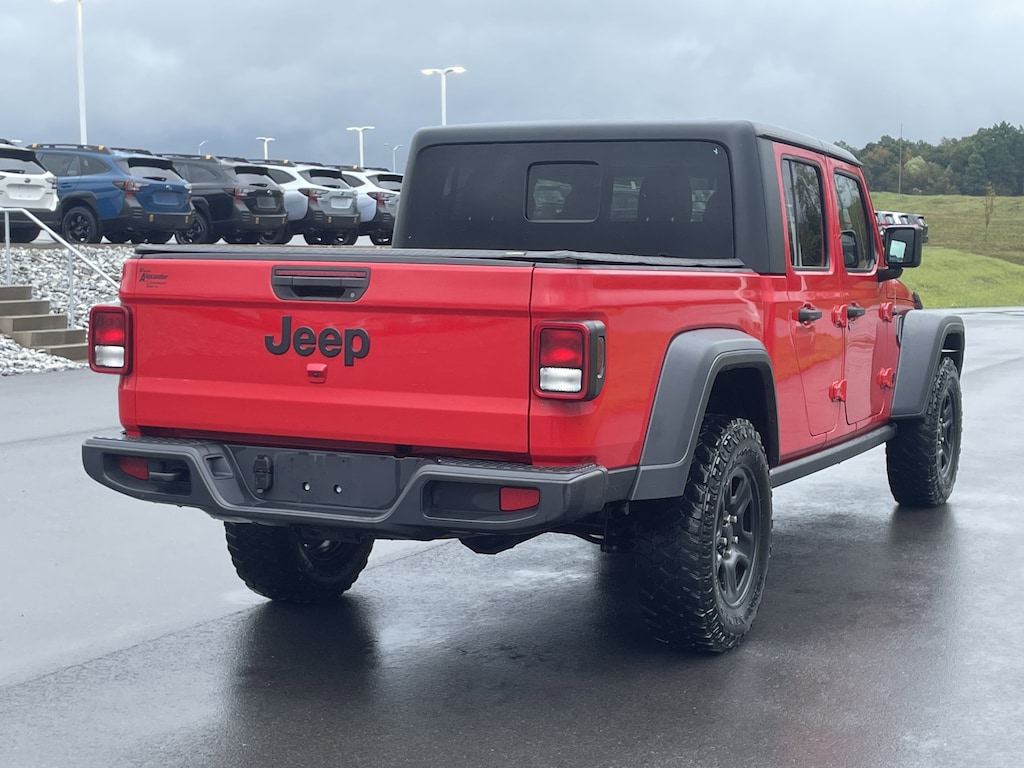 Used 2020 Jeep Gladiator Sport Truck Crew Cab