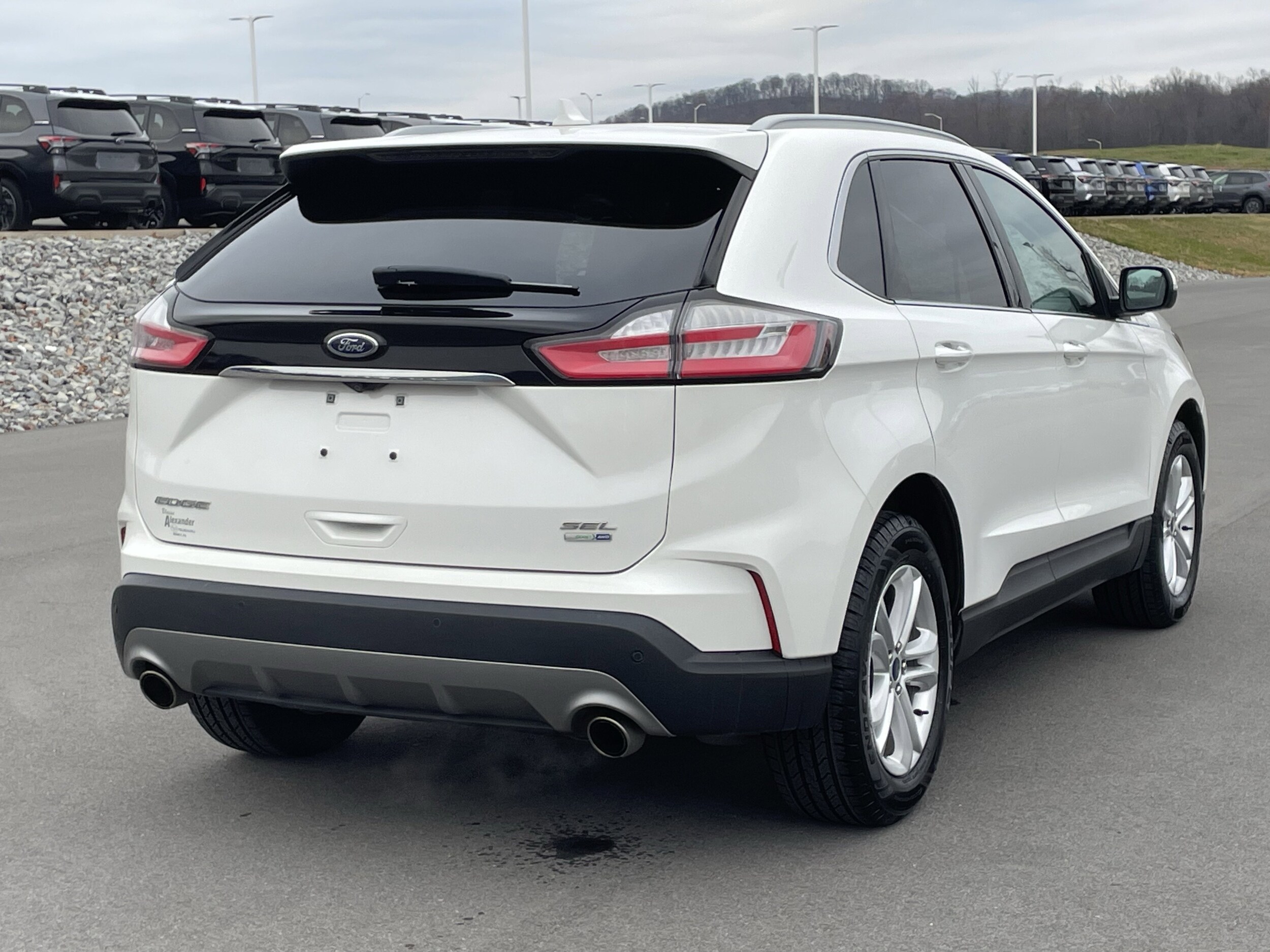 2020 Ford Edge SEL photo 3